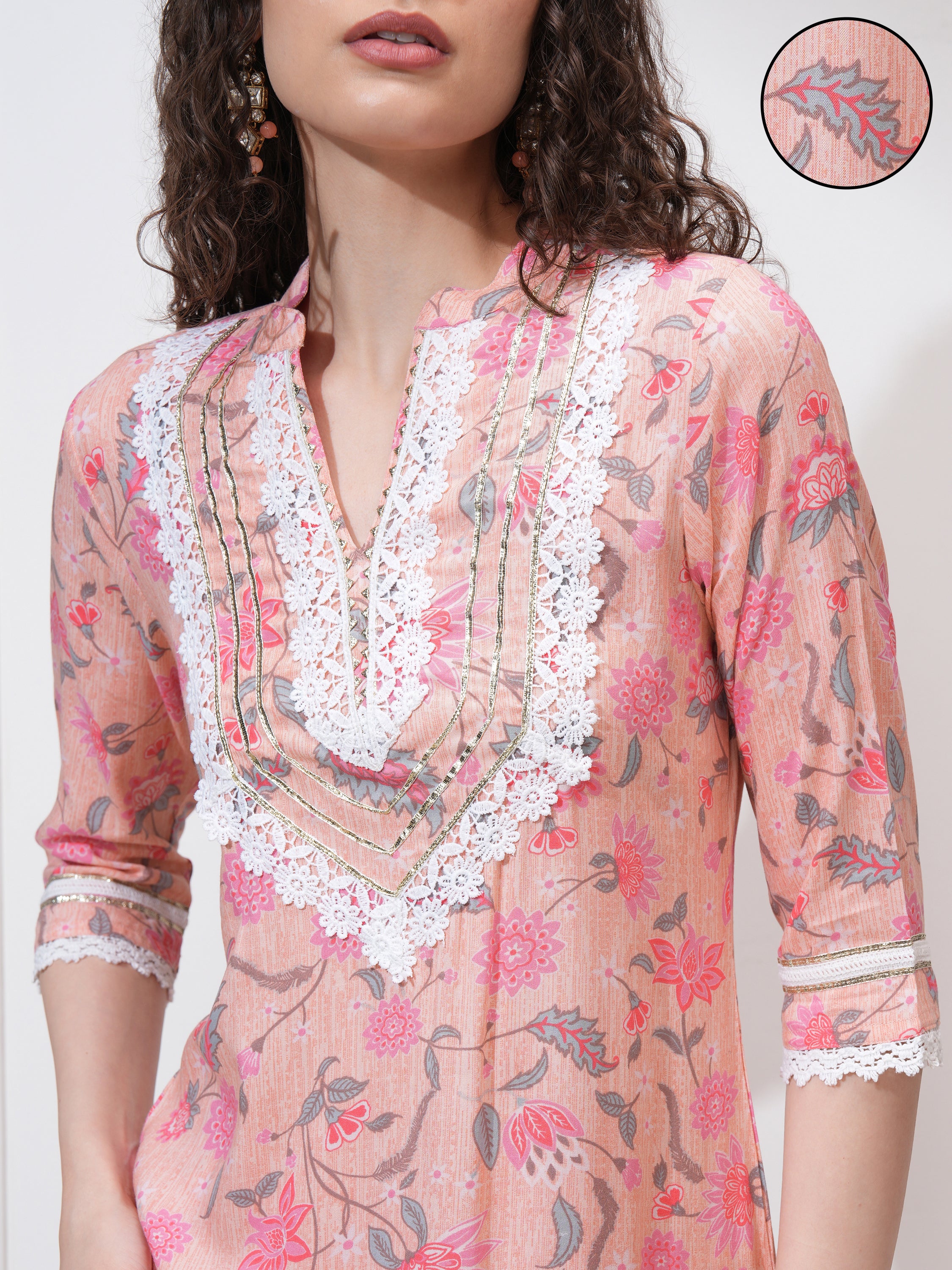 Vishudh Women Pink Kurta With Trouser - Pink - Image 5