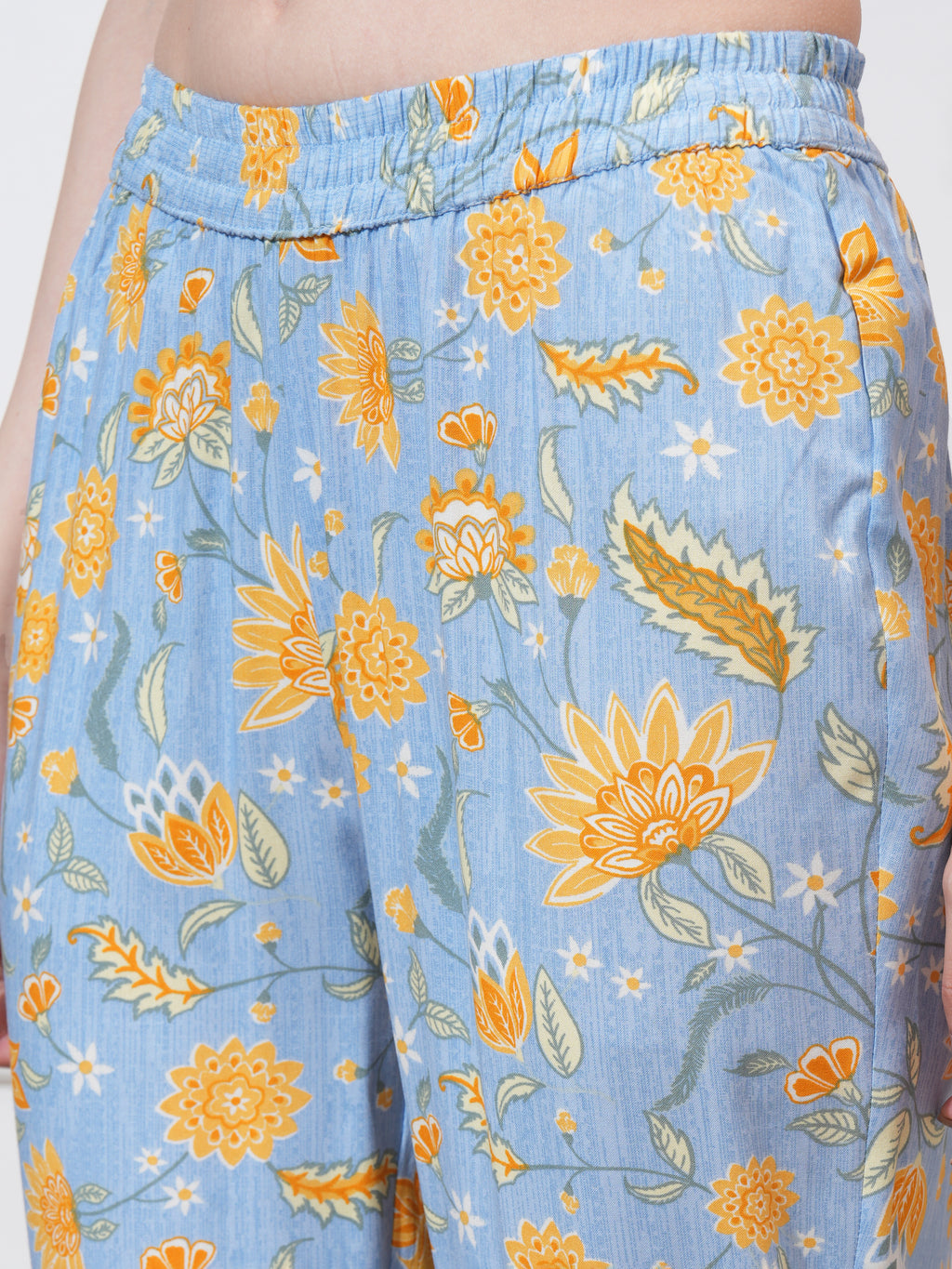 Vishudh Women Blue Kurta With Trouser - Blue - Image 8