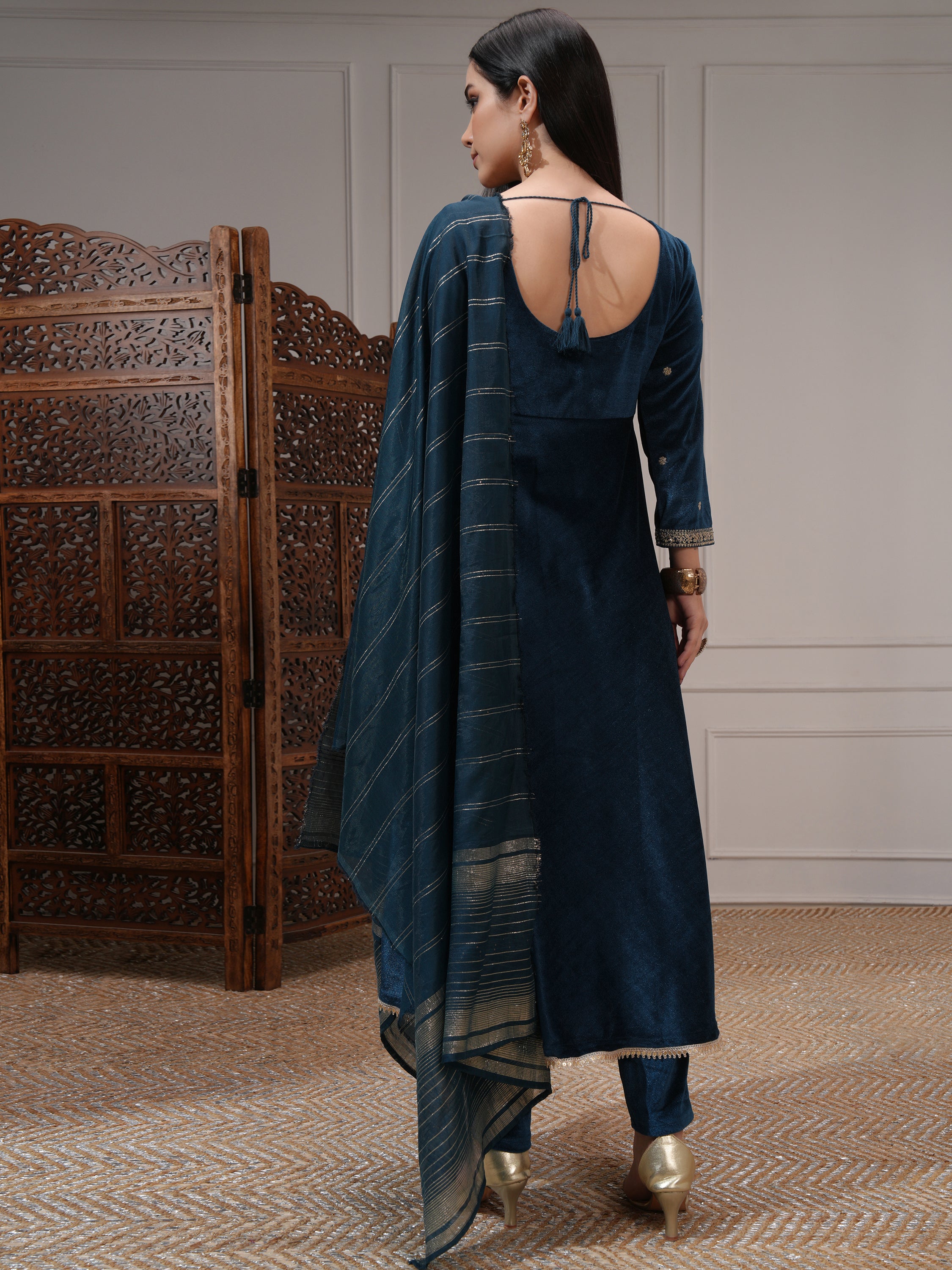 Vishudh Women Teal Women Kurta With Trousers And Dupatta - Teal - Image 3