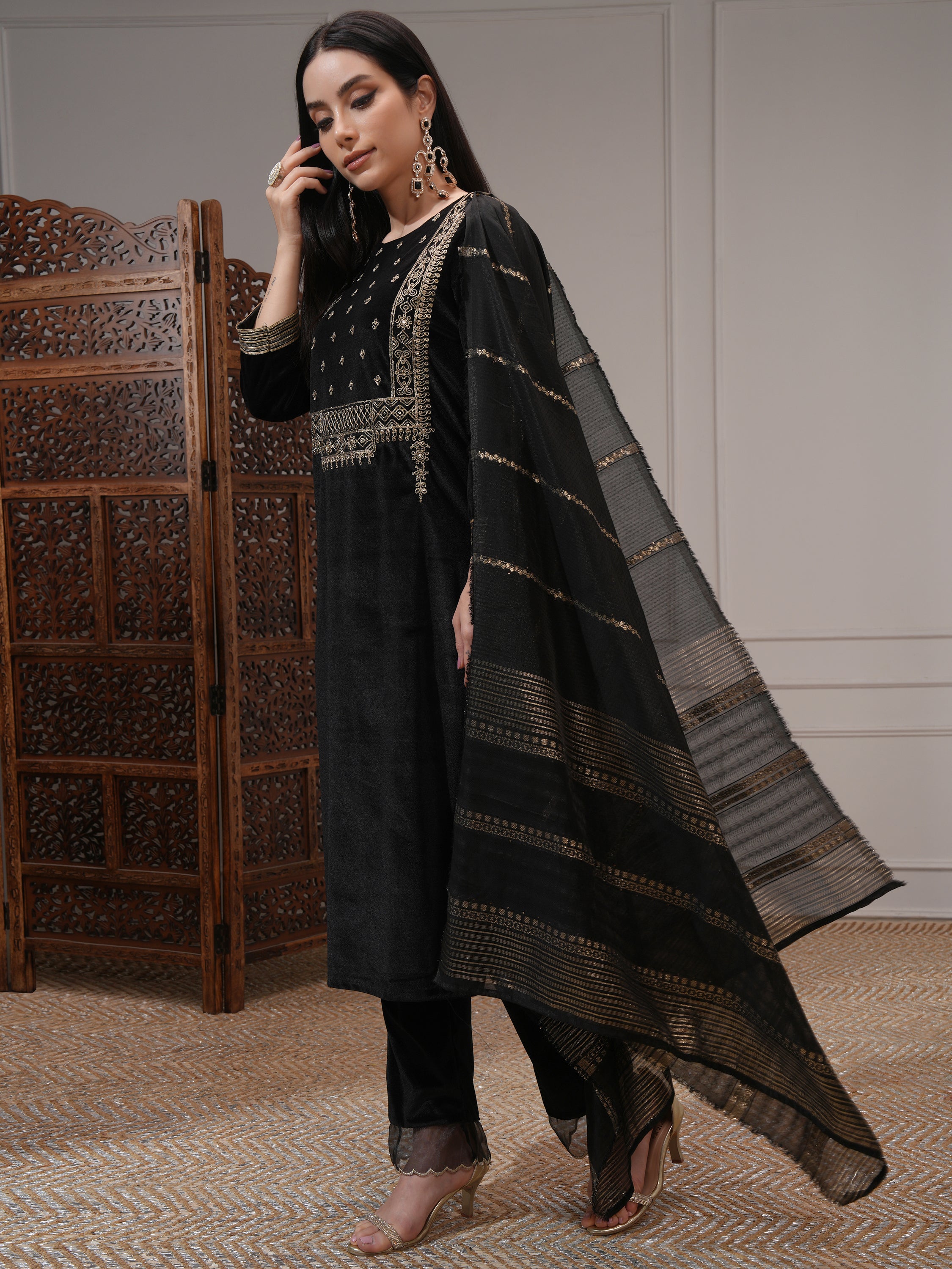 Vishudh Women Black Embroidered Kurta With Trouser And Dupatta - Black - Image 4