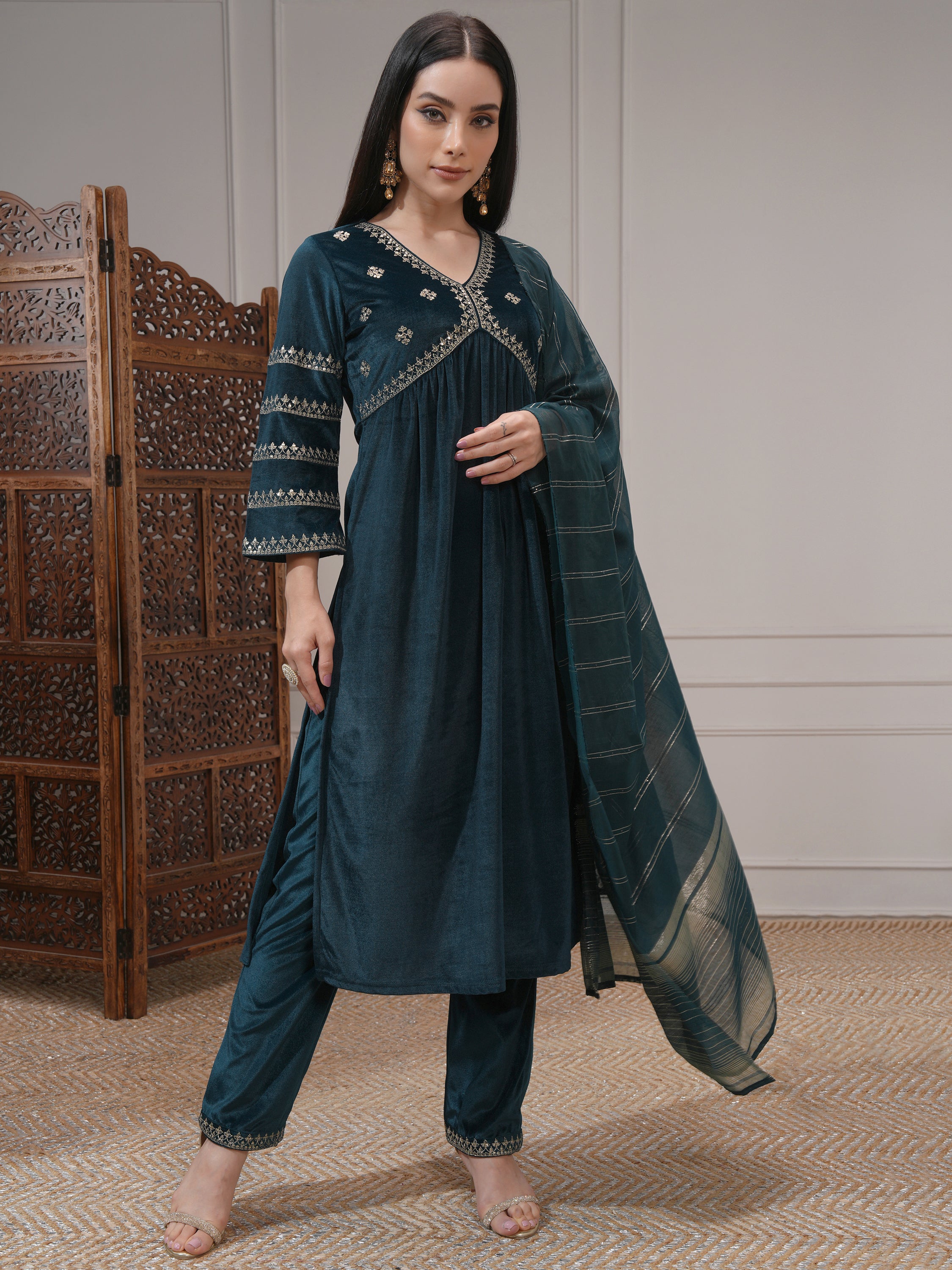 Vishudh Women Teal Women Kurta With Trousers And Dupatta - Teal - Image 2