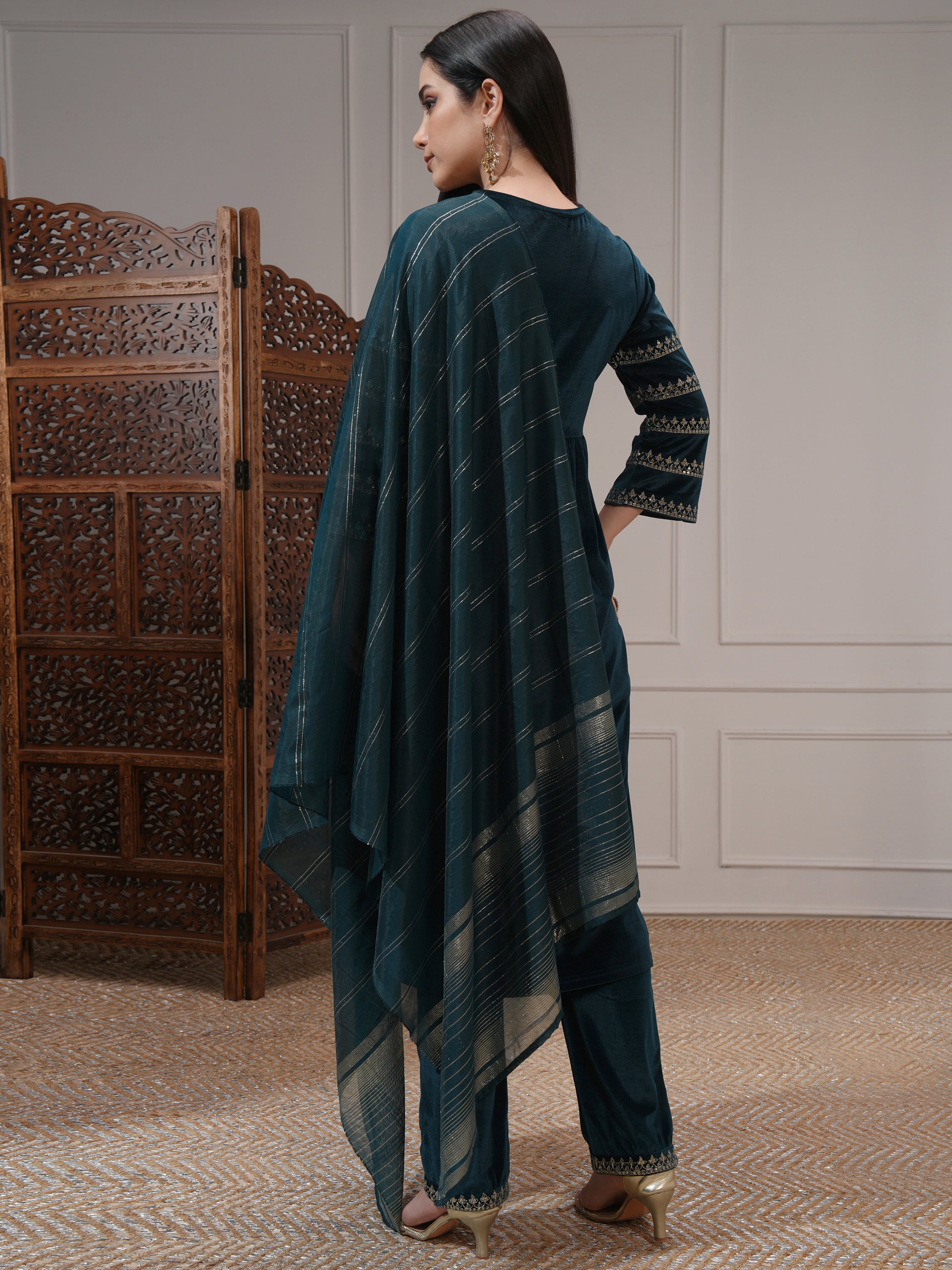 Vishudh Women Teal Women Kurta With Trousers And Dupatta - Teal - Image 3