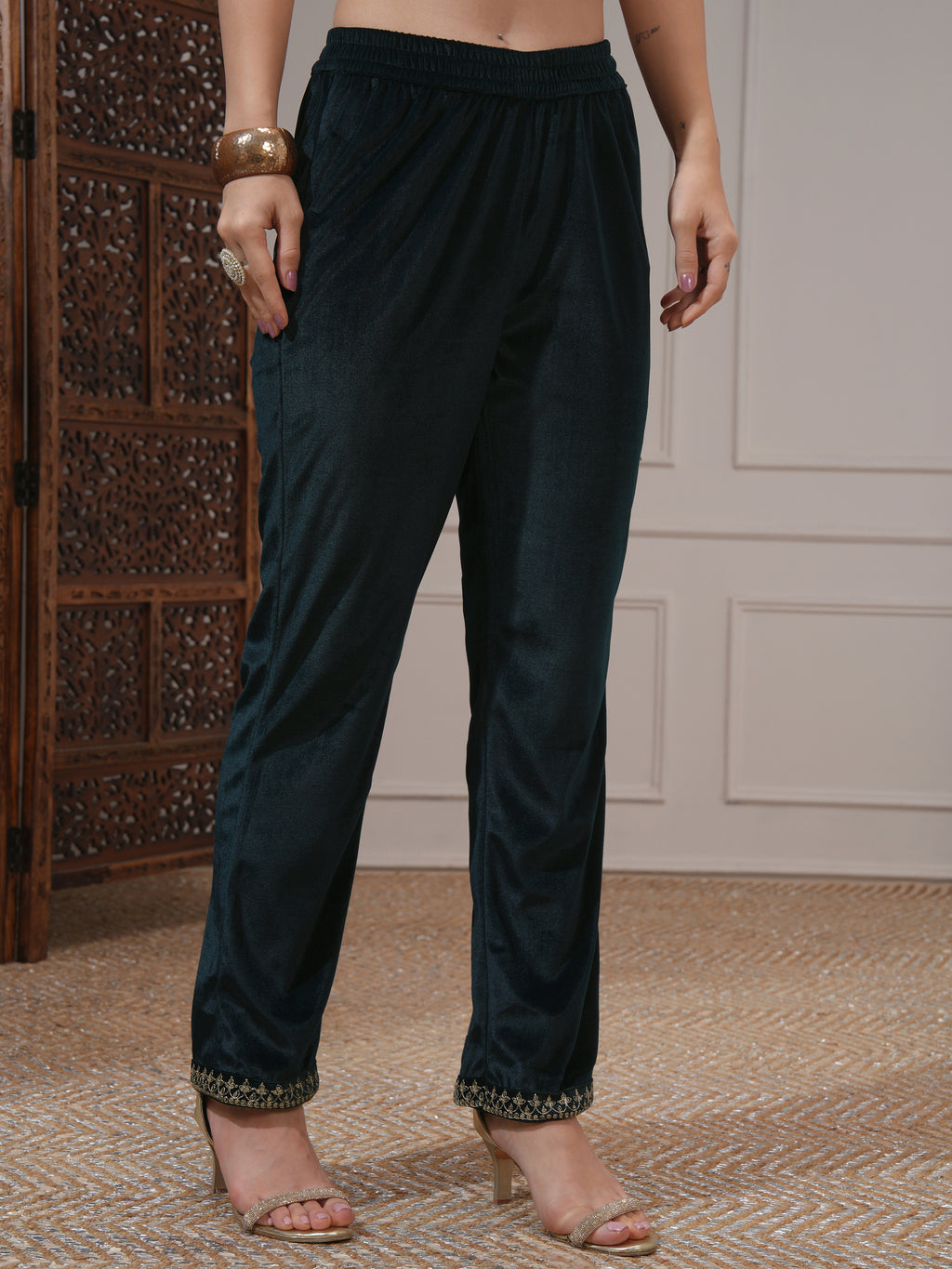 Vishudh Women Green Embroidered Kurta With Trouser And Dupatta - Green - Image 8