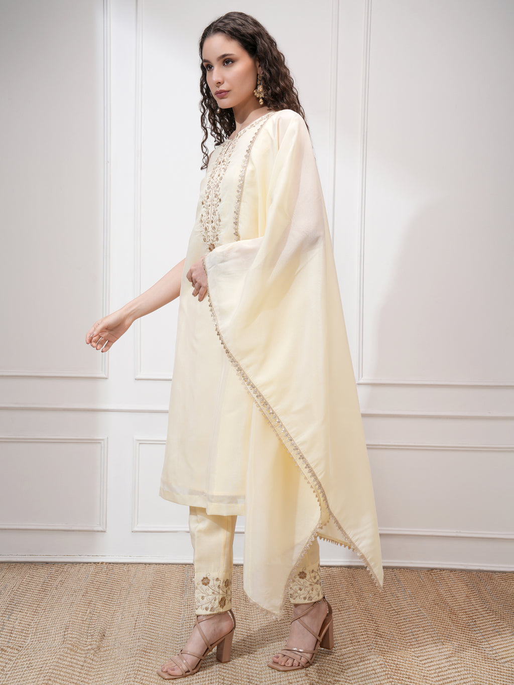 Vishudh Women Cream Kurta With Trouser And Dupatta - Cream - Image 4