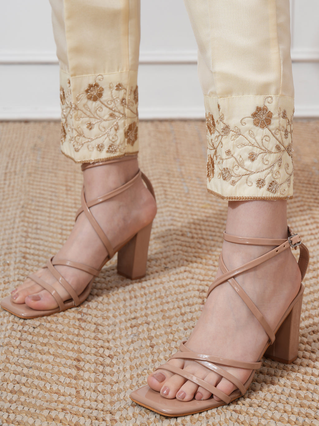 Vishudh Women Cream Kurta With Trouser And Dupatta - Cream - Image 8