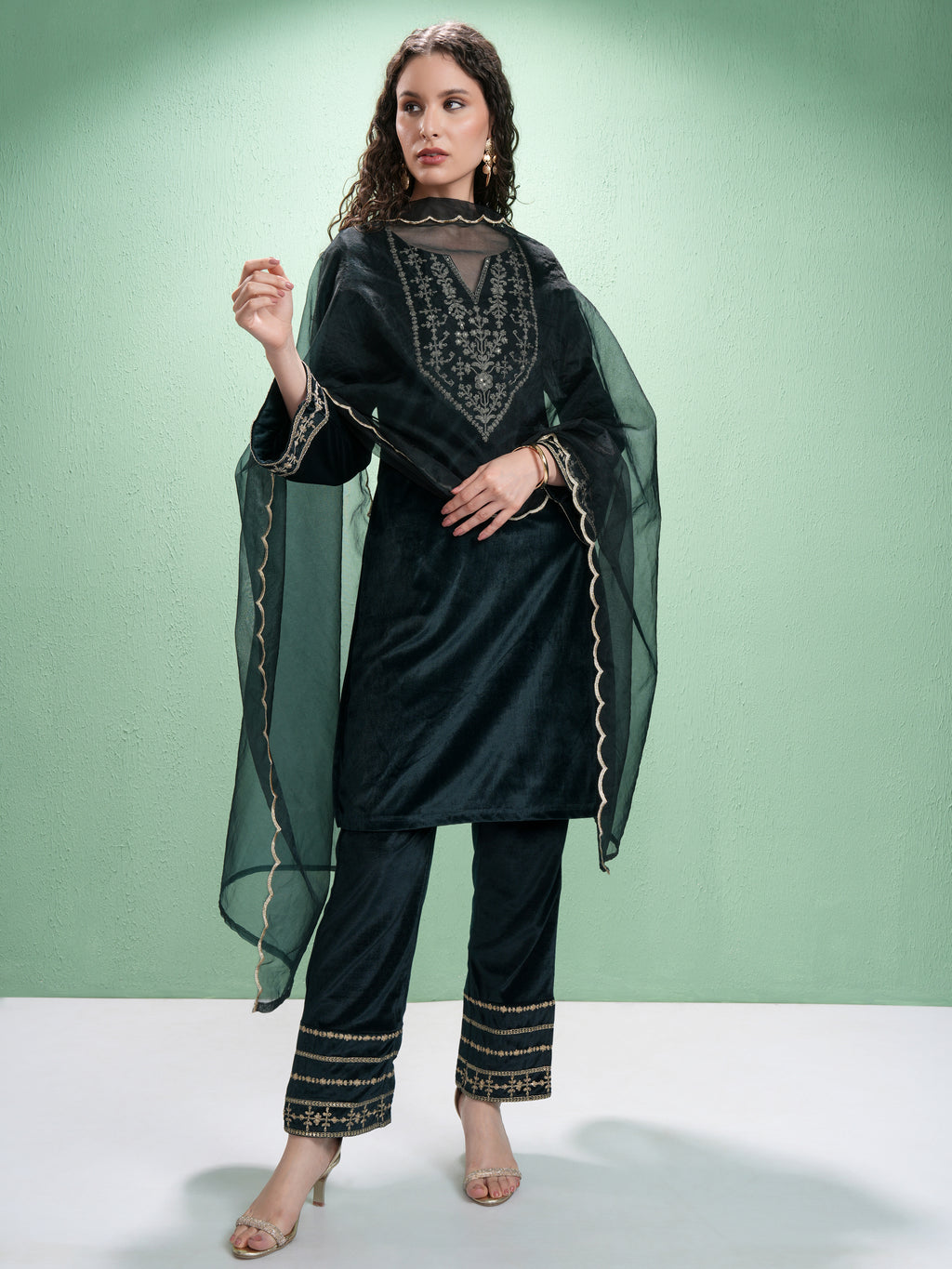 Vishudh Women Green Embroidered Kurta With Trouser And Dupatta - Green - Image 2