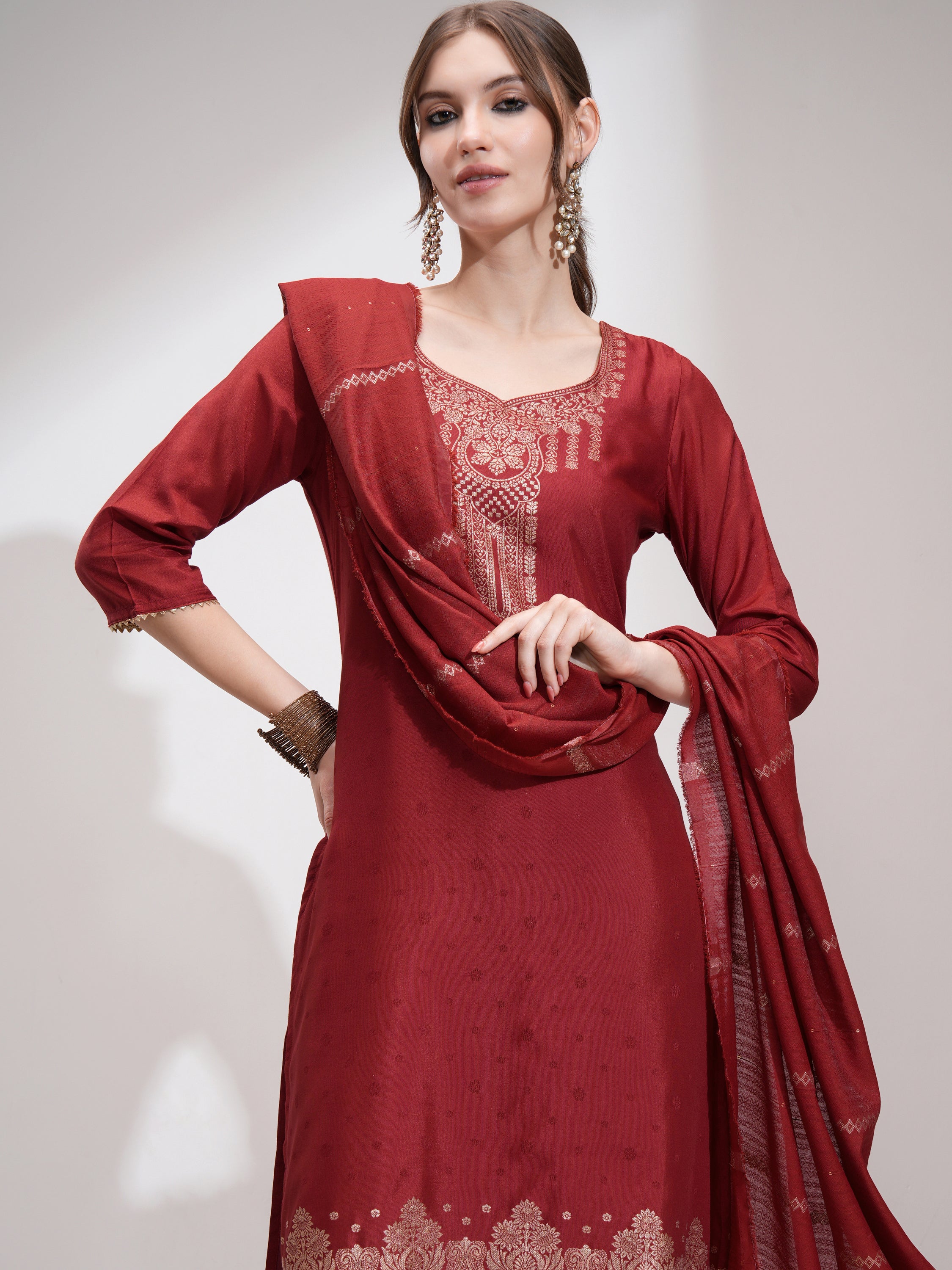 Vishudh Women Red Printed Kurta With Trouser And Dupatta - Red - Image 1