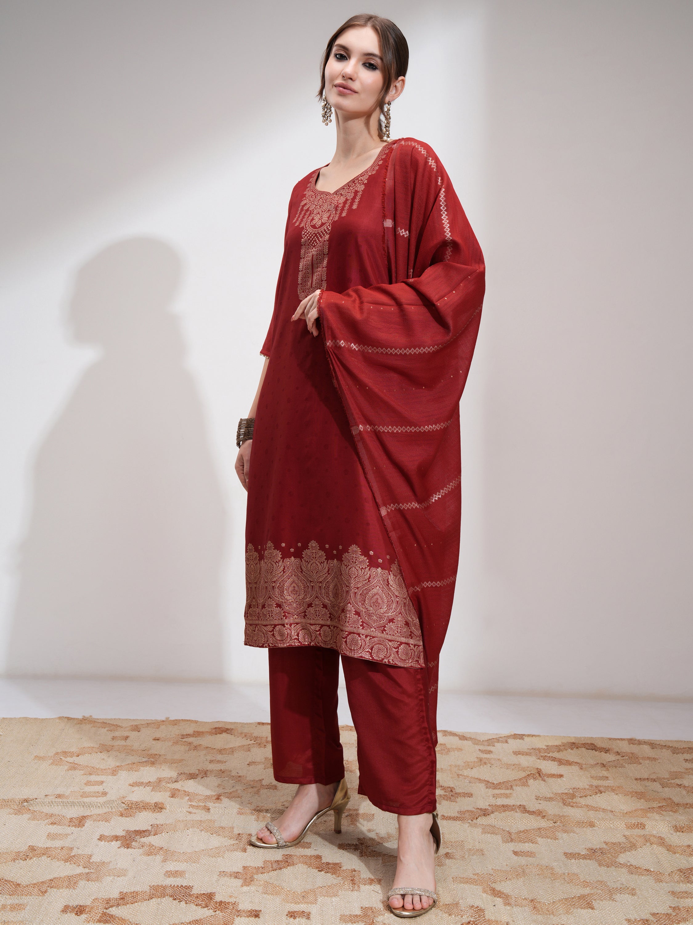 Vishudh Women Red Printed Kurta With Trouser And Dupatta - Red - Image 4