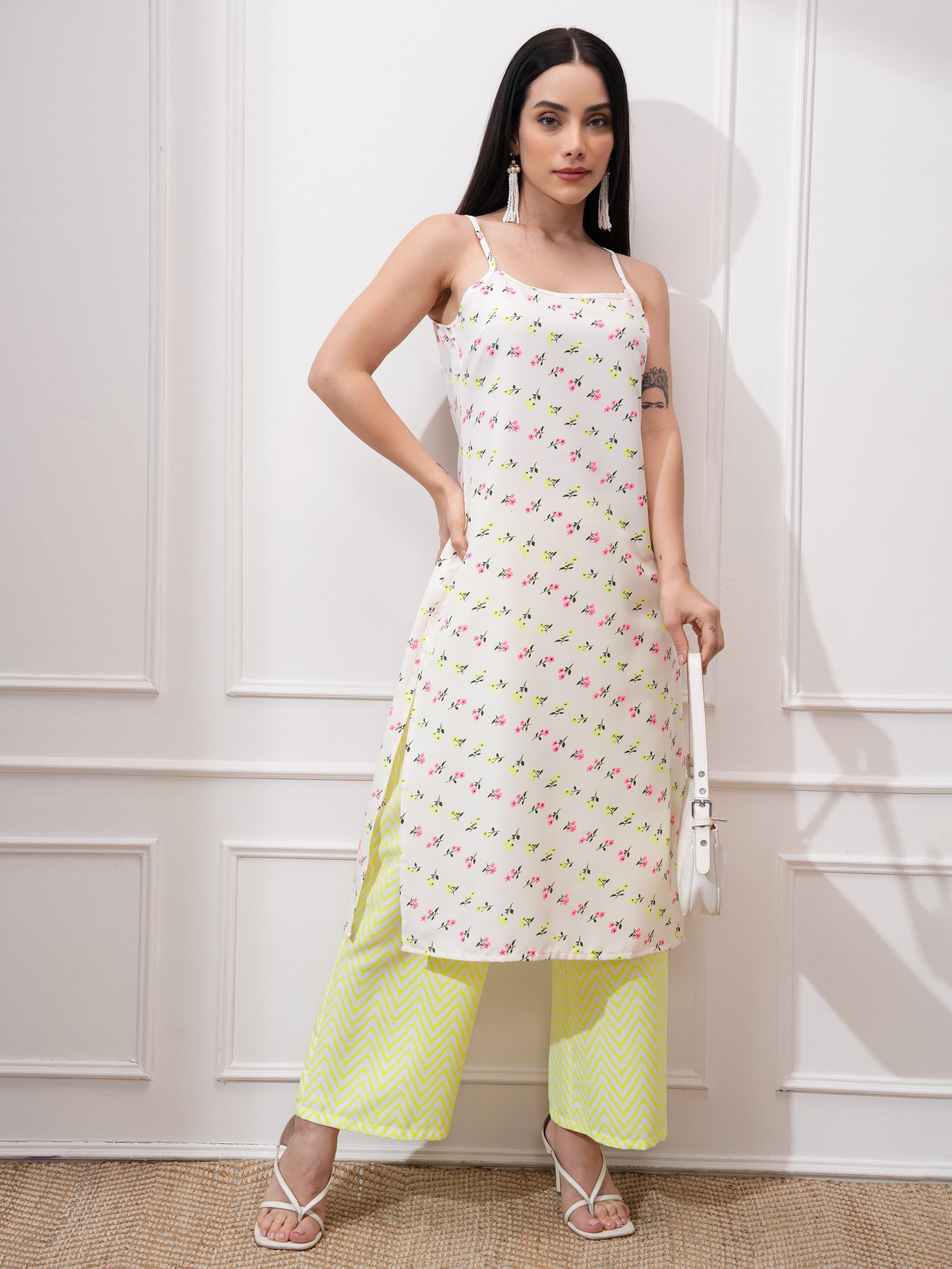 Vishudh Women Off White Printed Kurta With Palazzos - Off White - Image 2