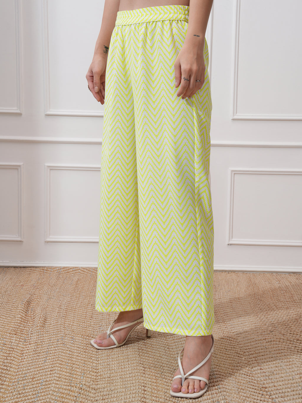Vishudh Women Off White Printed Kurta With Palazzos - Off White - Image 7