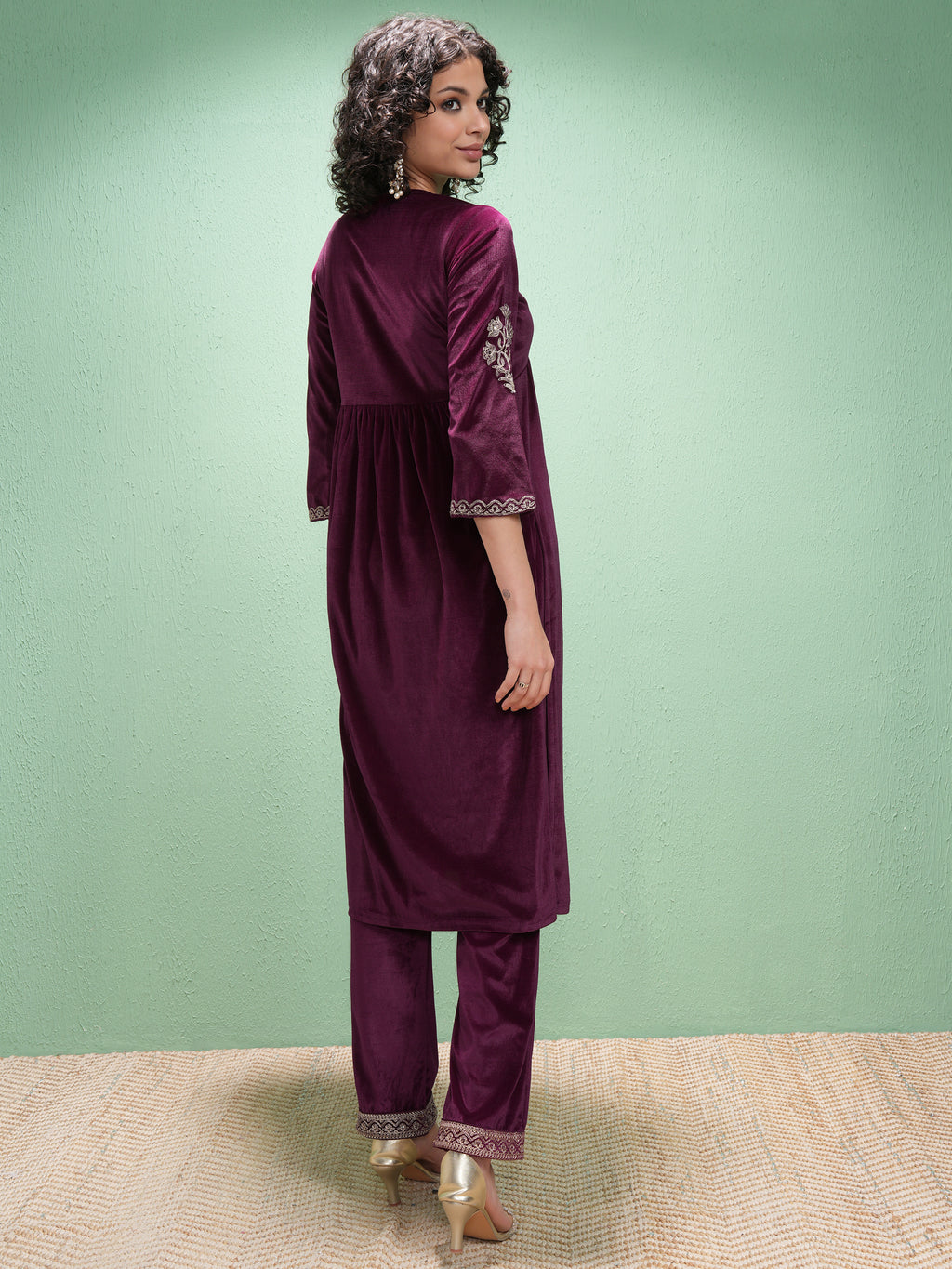 Vishudh Women Purple Embroidered Kurta With Trouser - Purple - Image 3
