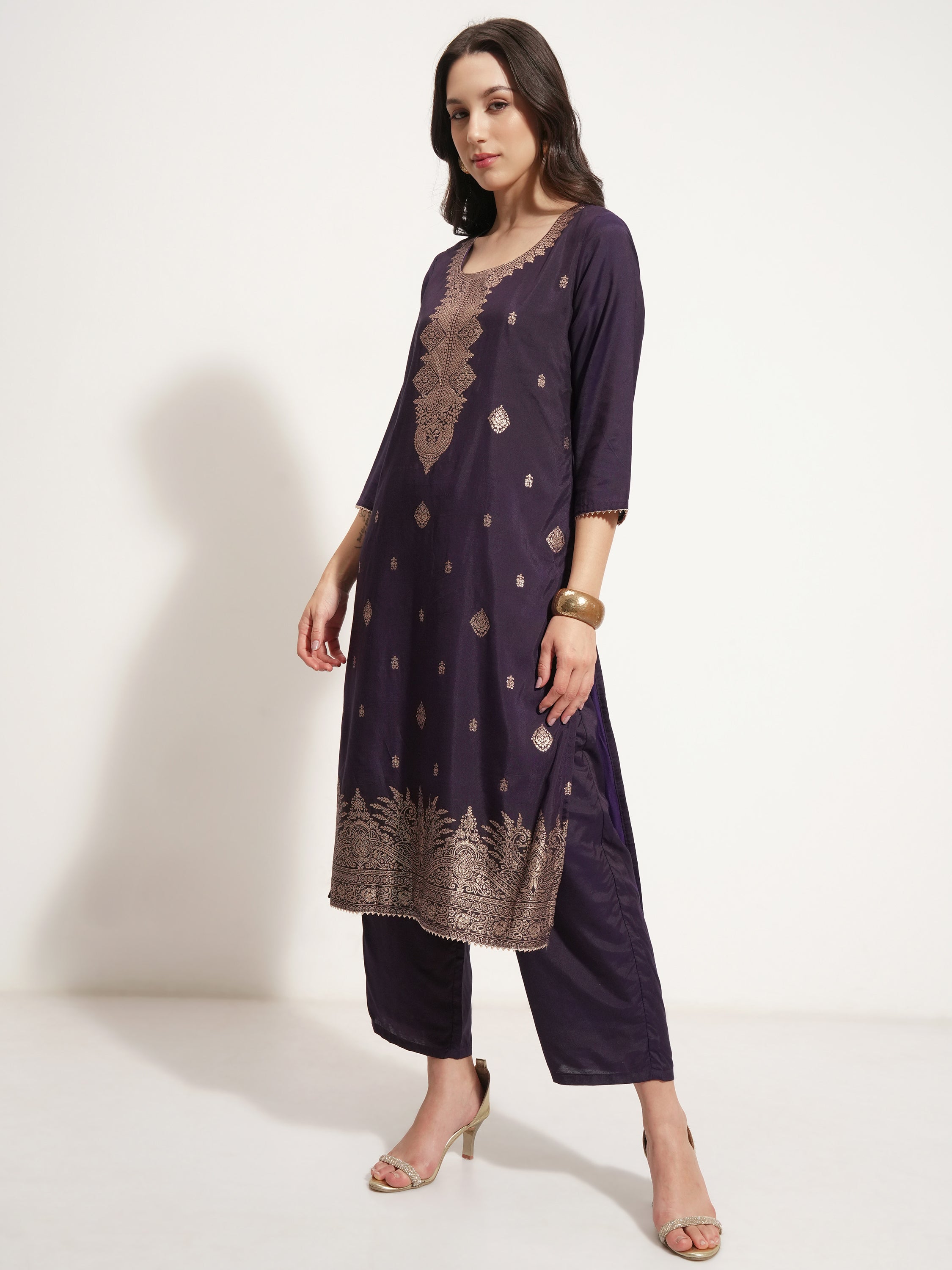 Vishudh Women Purple Printed Kurta With Trouser And Dupatta - Purple - Image 4