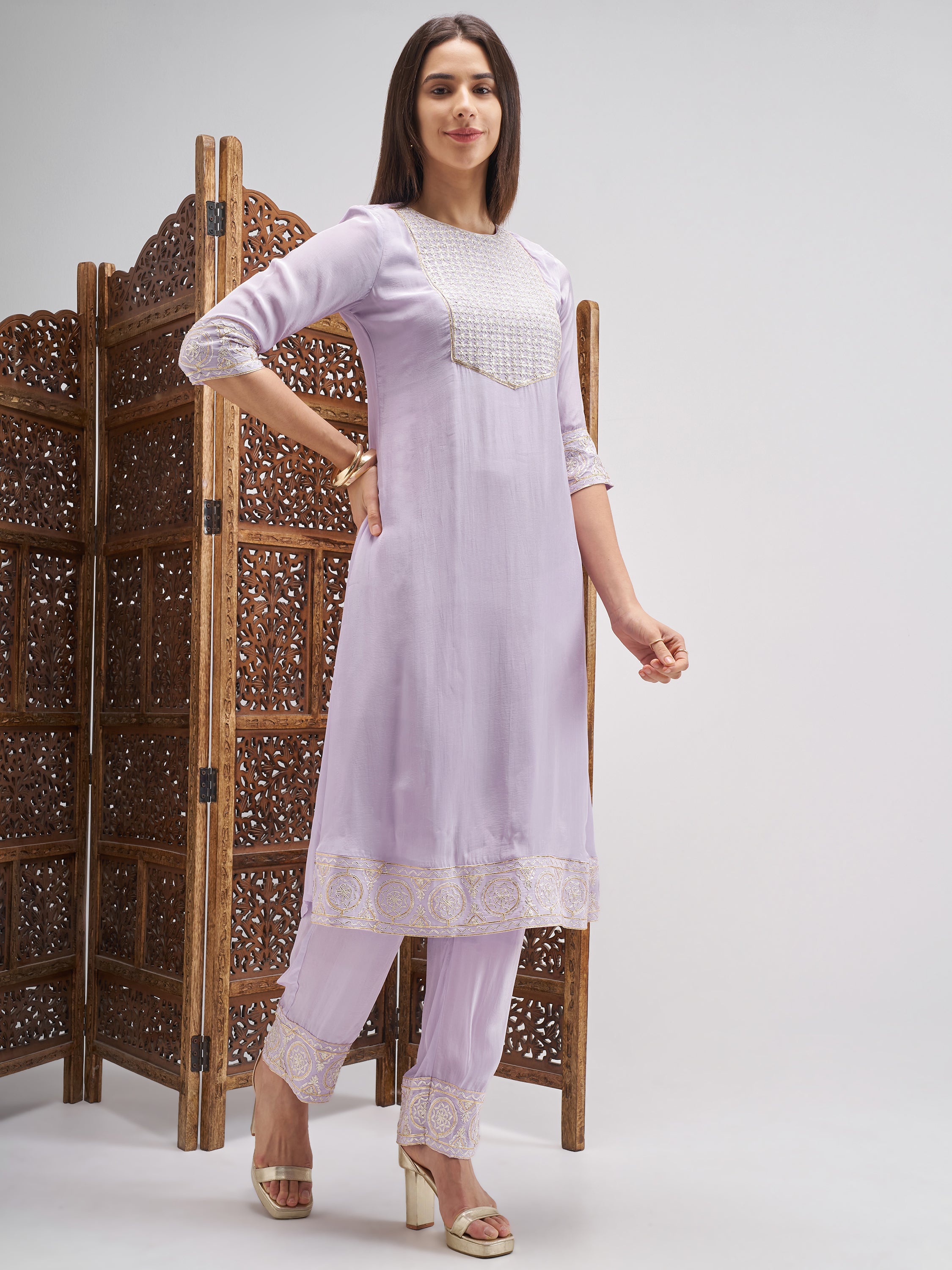 Vishudh Women Lavender Embroidered Kurta And Trouser With Dupatta - Lavender - Image 4