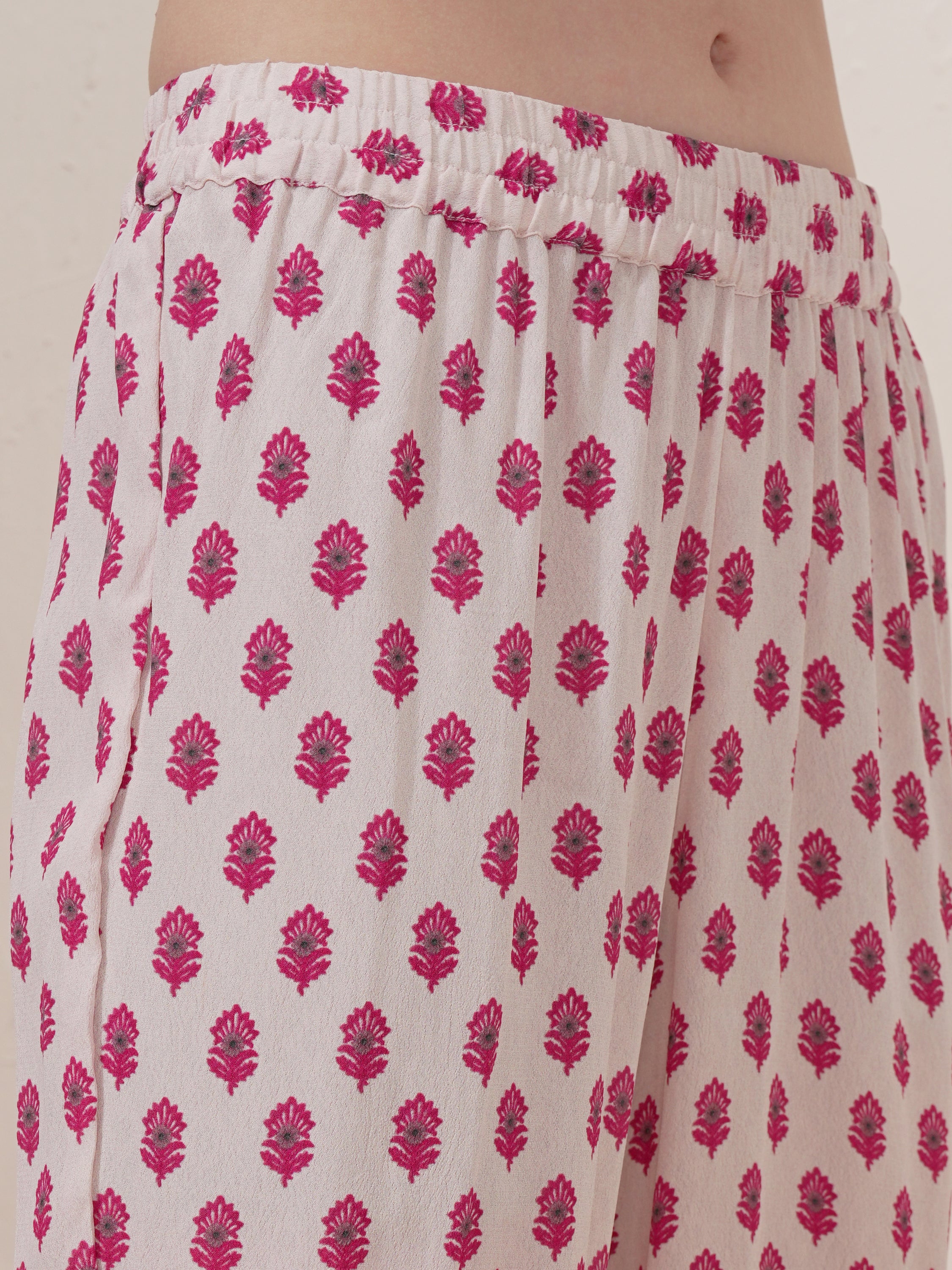 Vishudh Women Beige Printed Kurta With Trouser And Dupatta - Beige - Image 7
