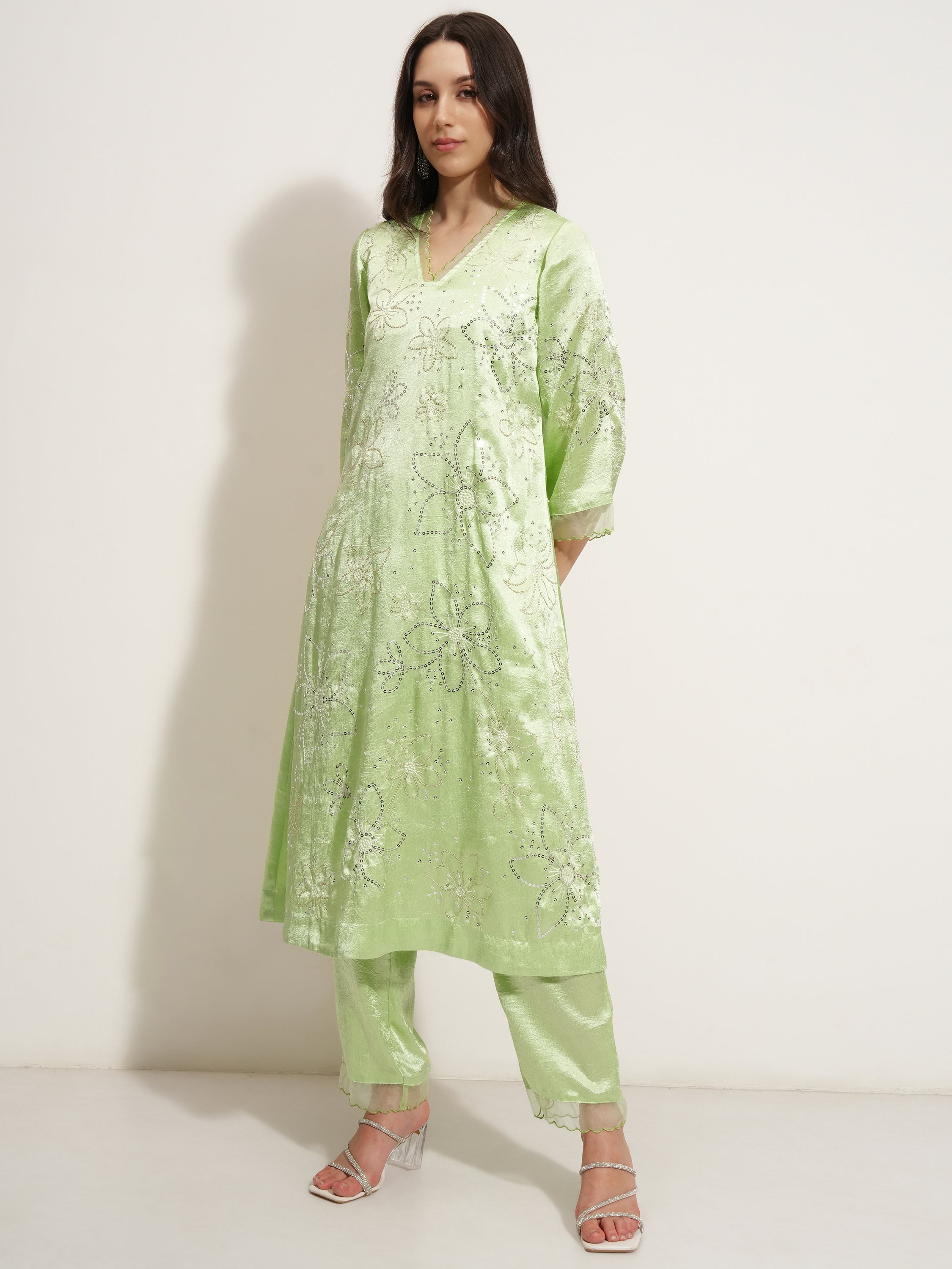 Vishudh Women Green Embroidered Kurta With Trouser And Dupatta - Green - Image 4