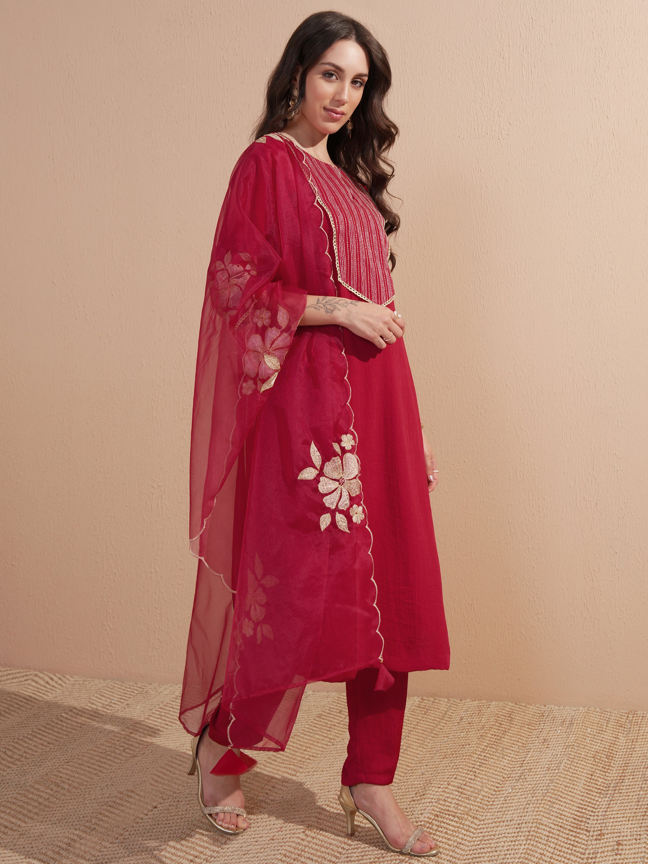 Vishudh Women Red Embroidered Kurta With Trouser And Dupatta - Red - Image 4