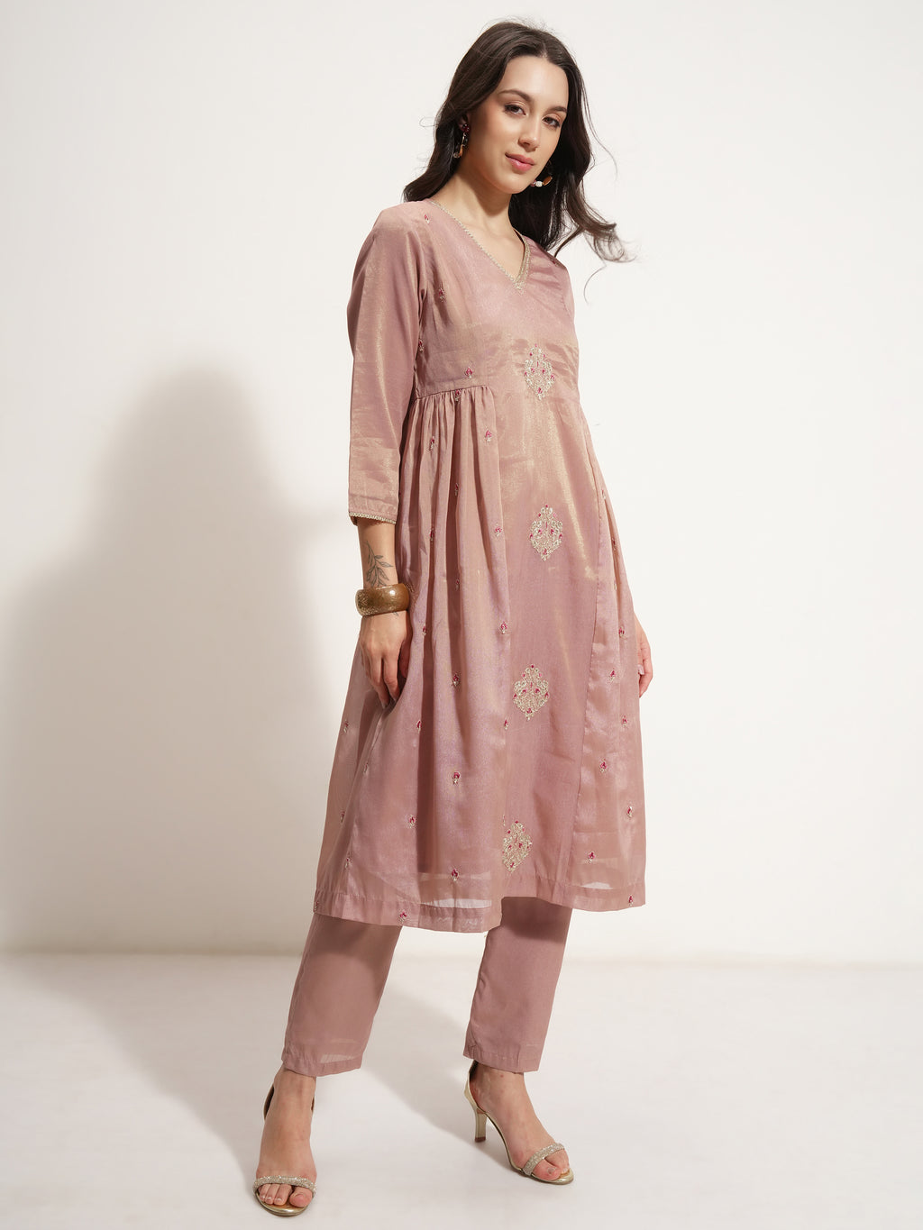 Vishudh Women Pink Embroidered Kurta With Trouser - Pink - Image 6