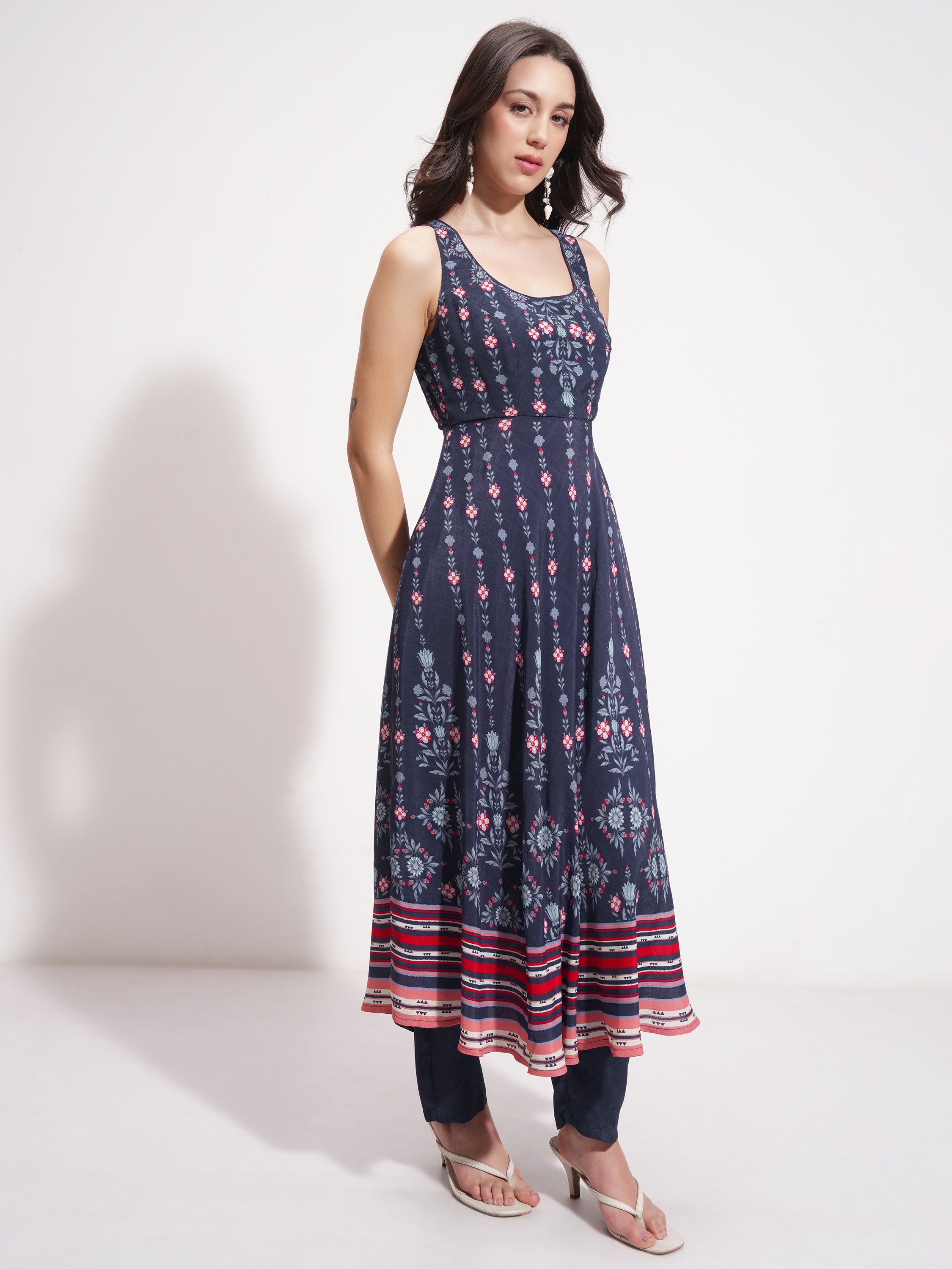 Vishudh Women Blue Printed Kurta With Trouser And Dupatta - Blue - Image 6