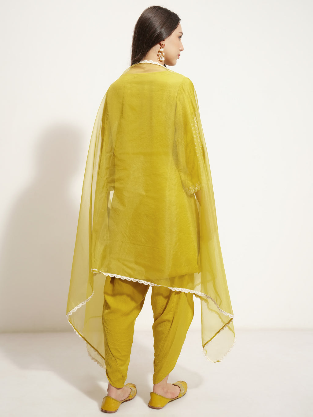 Vishudh Women Green Embroidered Kurta With Trouser And Dupatta - Green - Image 3