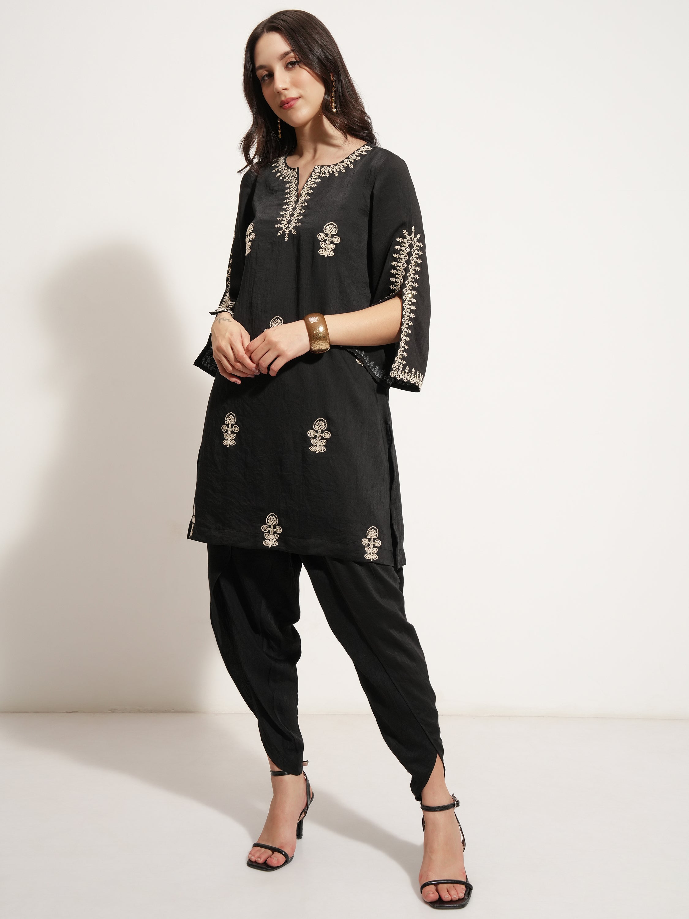 Vishudh Women Black Embroidered Kurta With Trouser And Dupatta - Black - Image 4