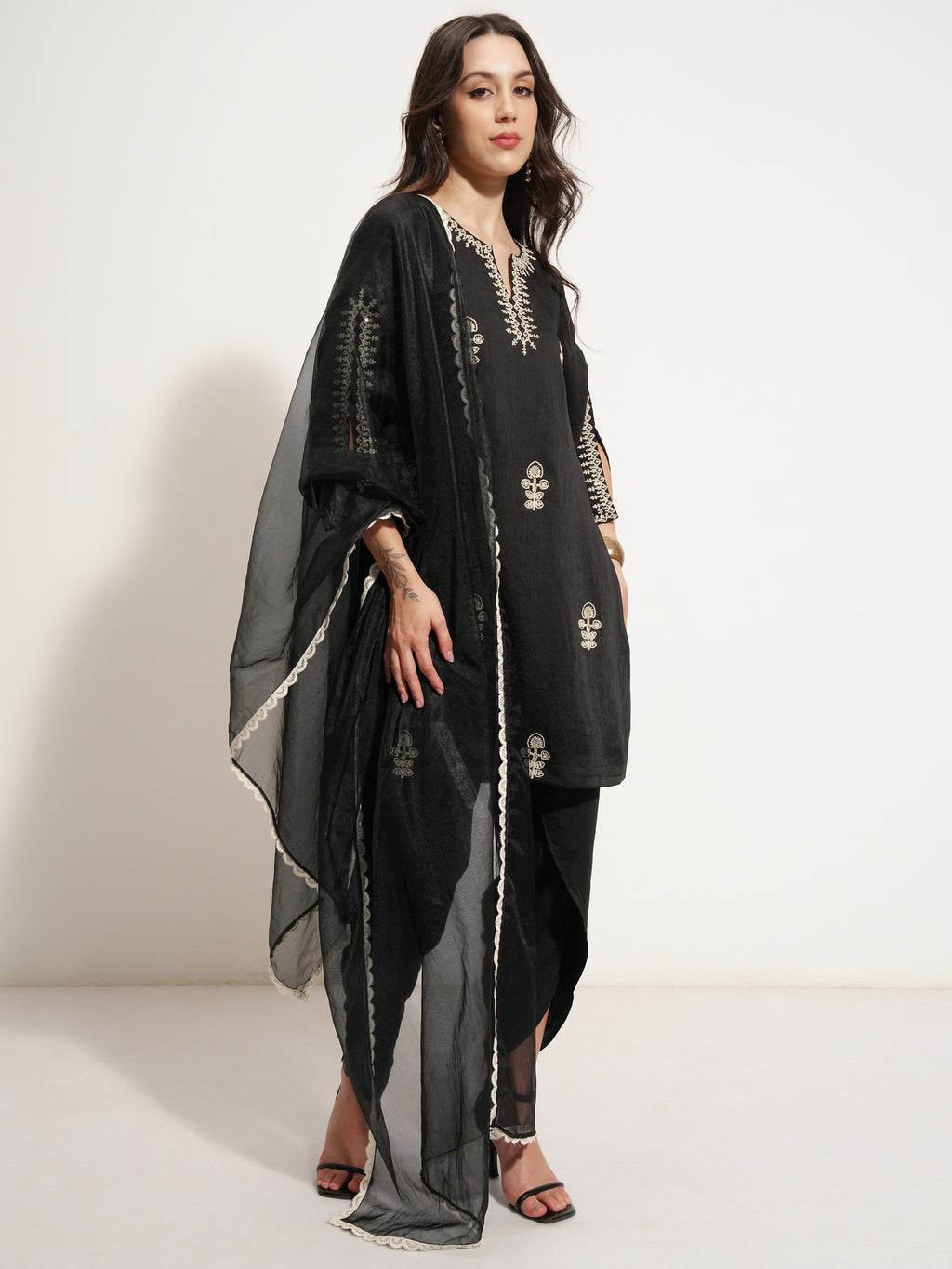 Vishudh Women Black Embroidered Kurta With Trouser And Dupatta - Black - Image 6