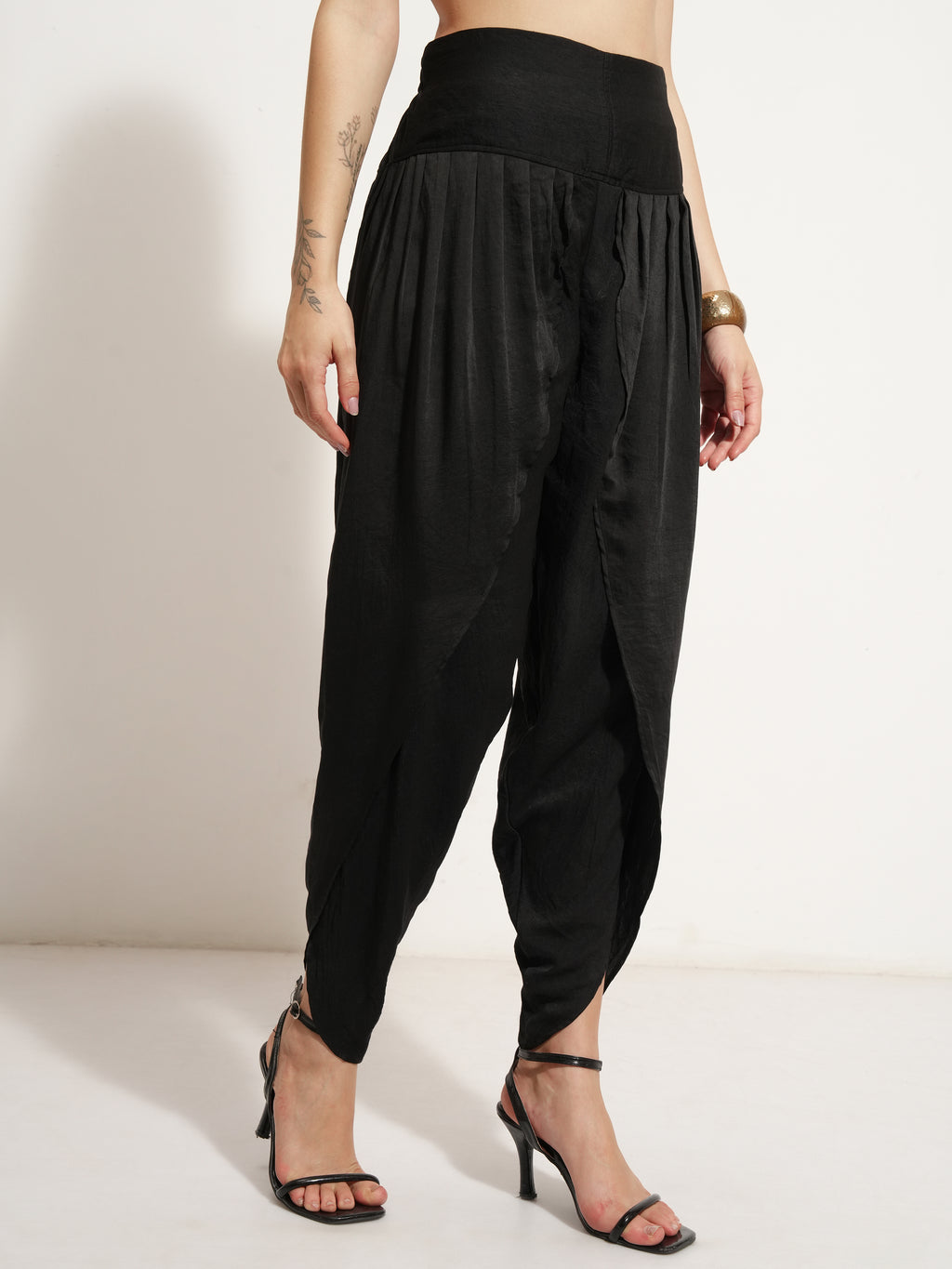 Vishudh Women Black Embroidered Kurta With Trouser And Dupatta - Black - Image 8
