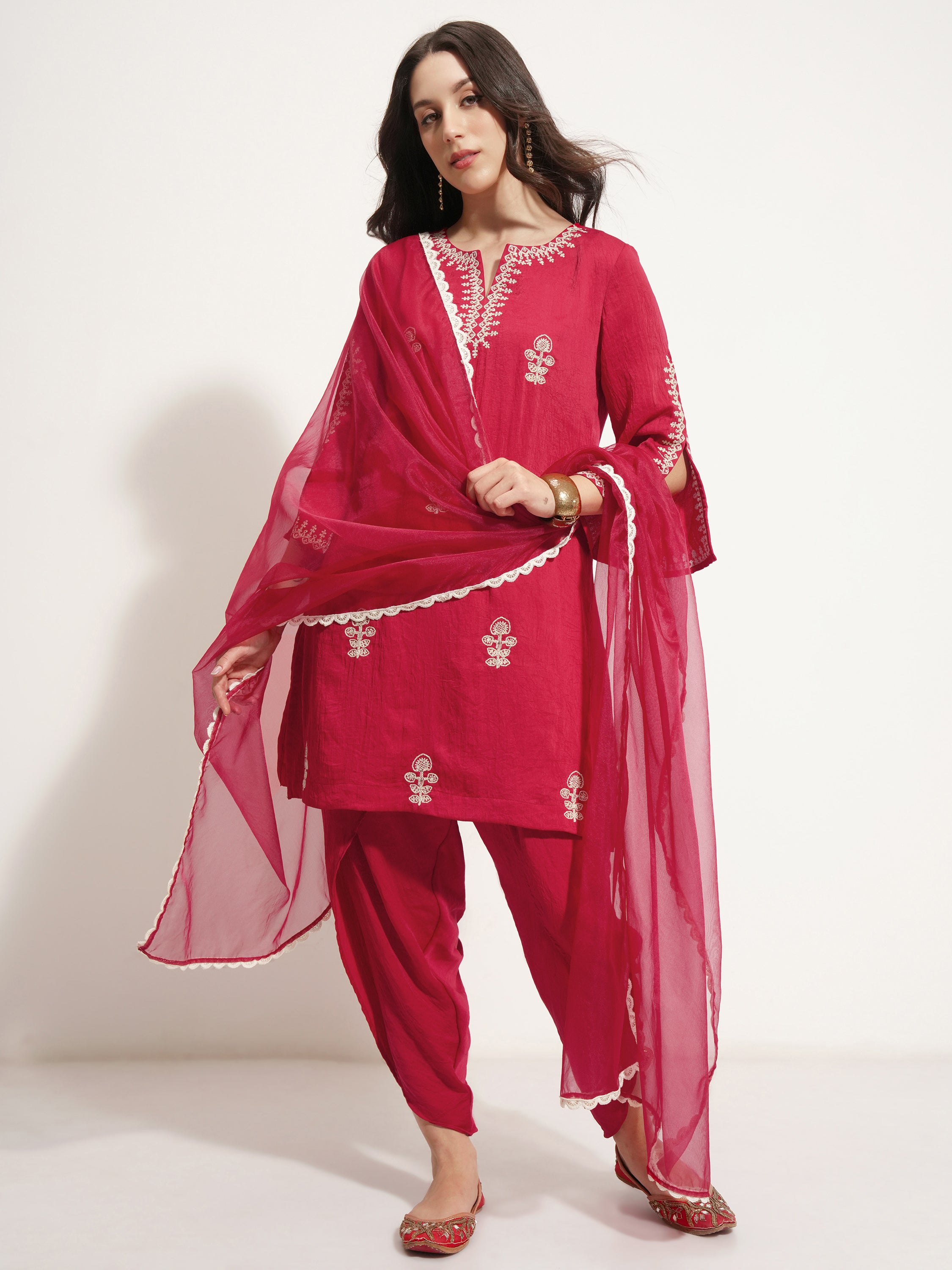 Vishudh Women Red Embroidered Kurta With Trouser And Dupatta - Red - Image 2