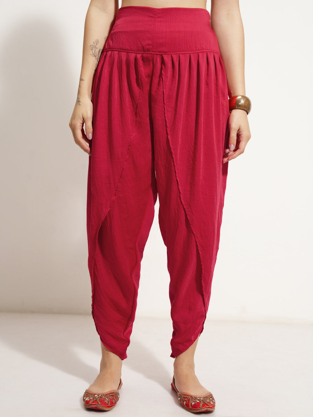 Vishudh Women Red Embroidered Kurta With Trouser And Dupatta - Red - Image 7