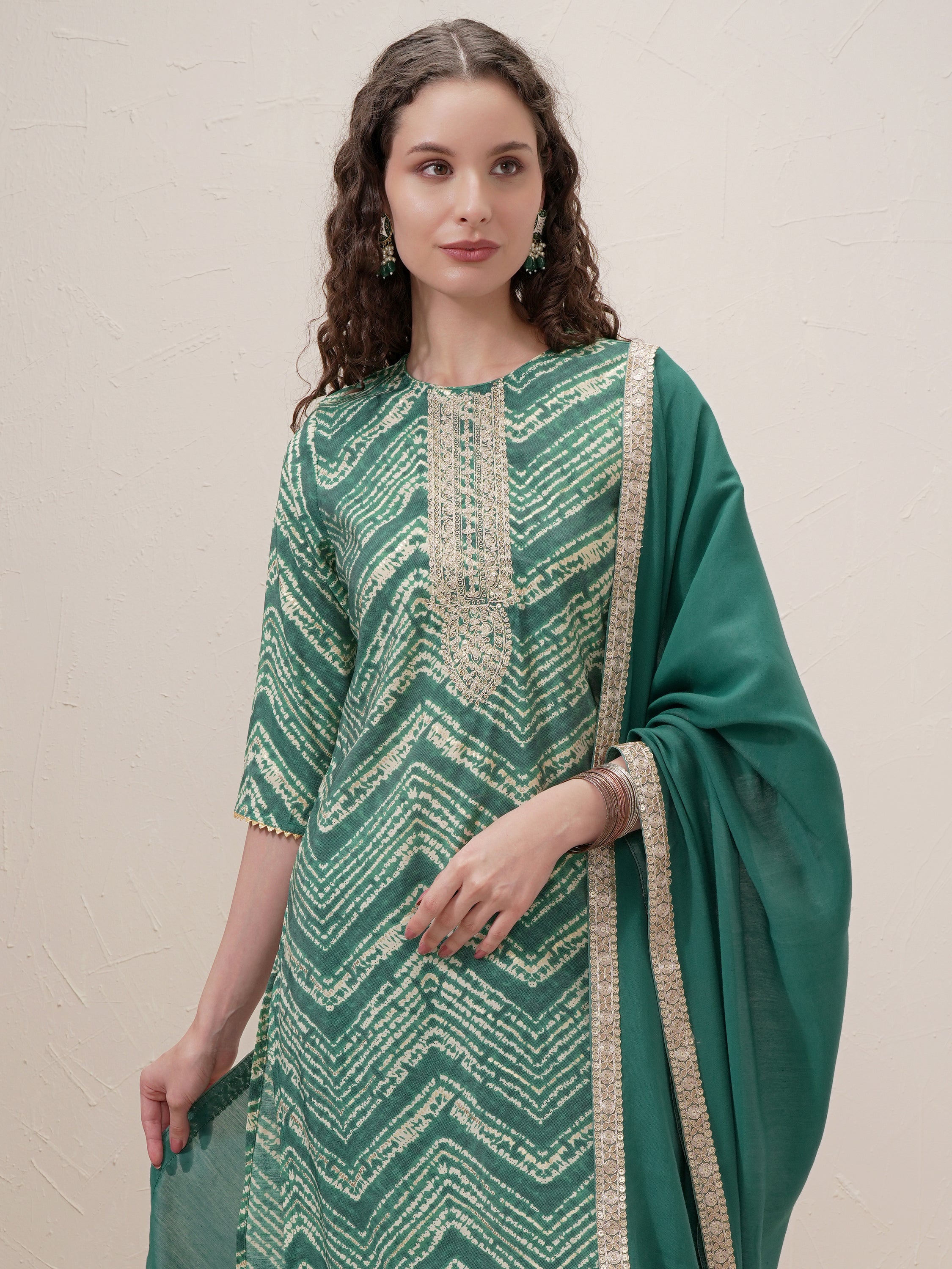 Vishudh Women Green Printed Kurta With Trouser And Dupatta - Green - Image 1