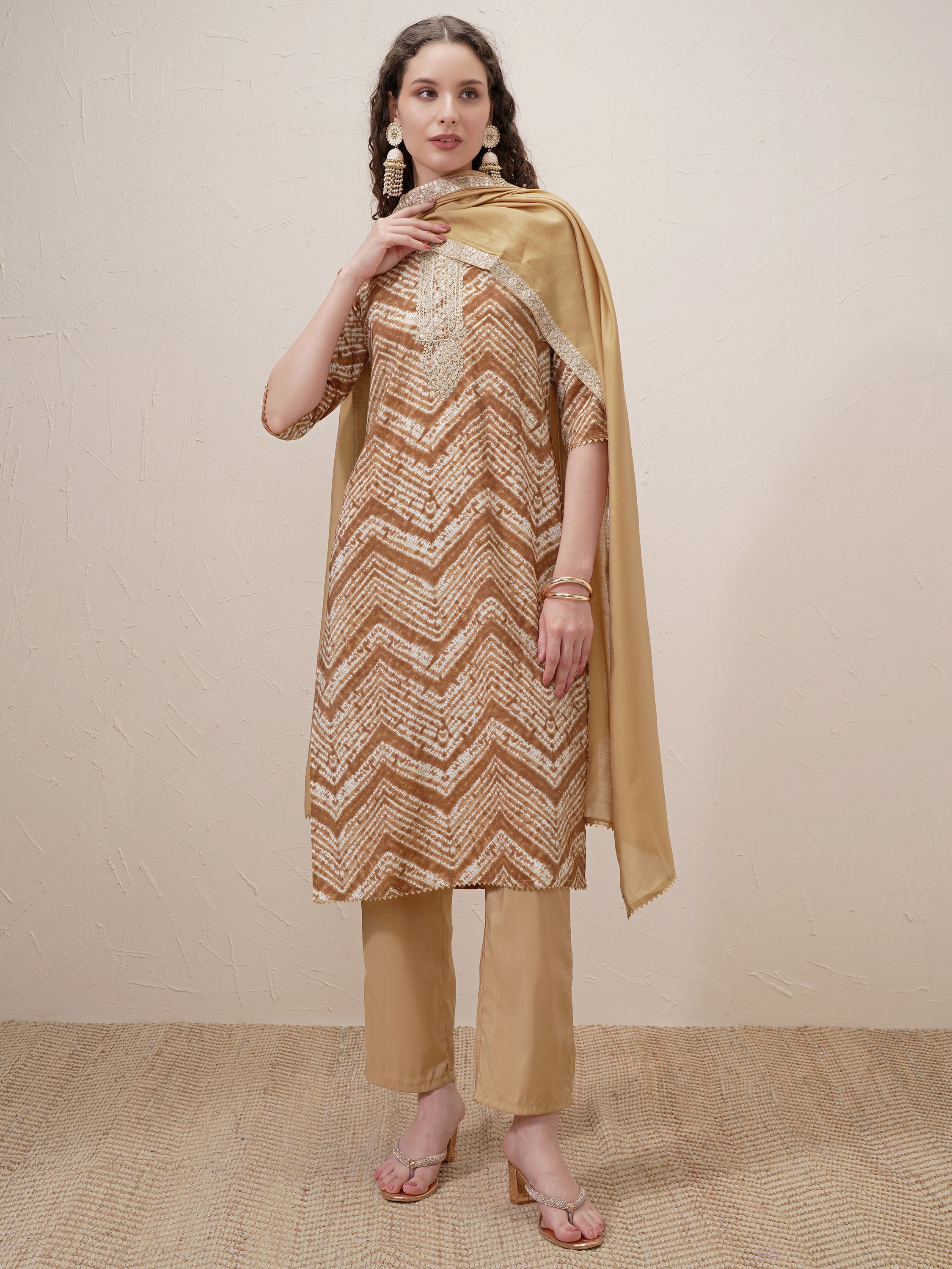 Vishudh Women Brown Printed Kurta With Trouser And Dupatta - Brown - Image 2
