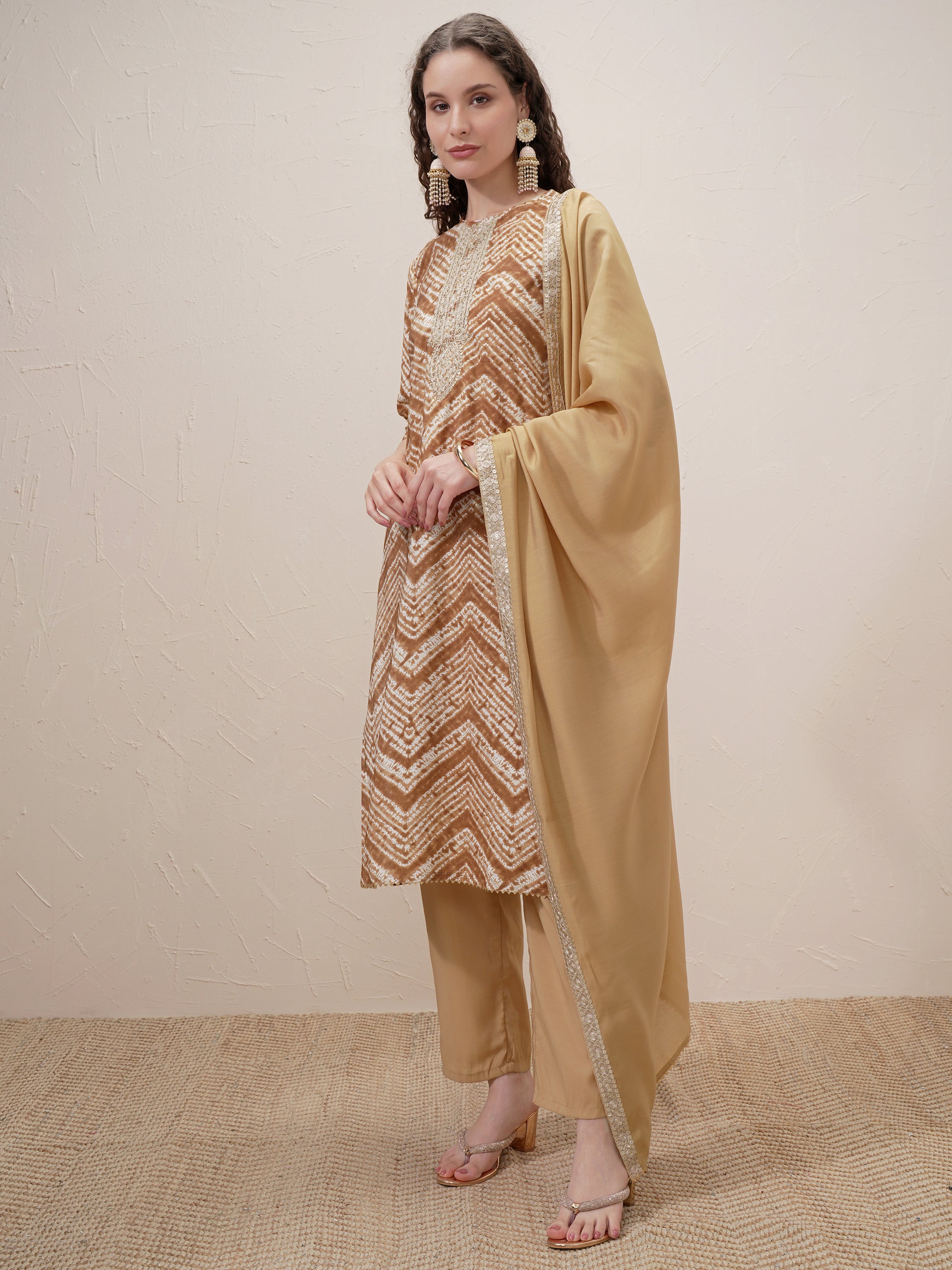 Vishudh Women Brown Printed Kurta With Trouser And Dupatta - Brown - Image 4