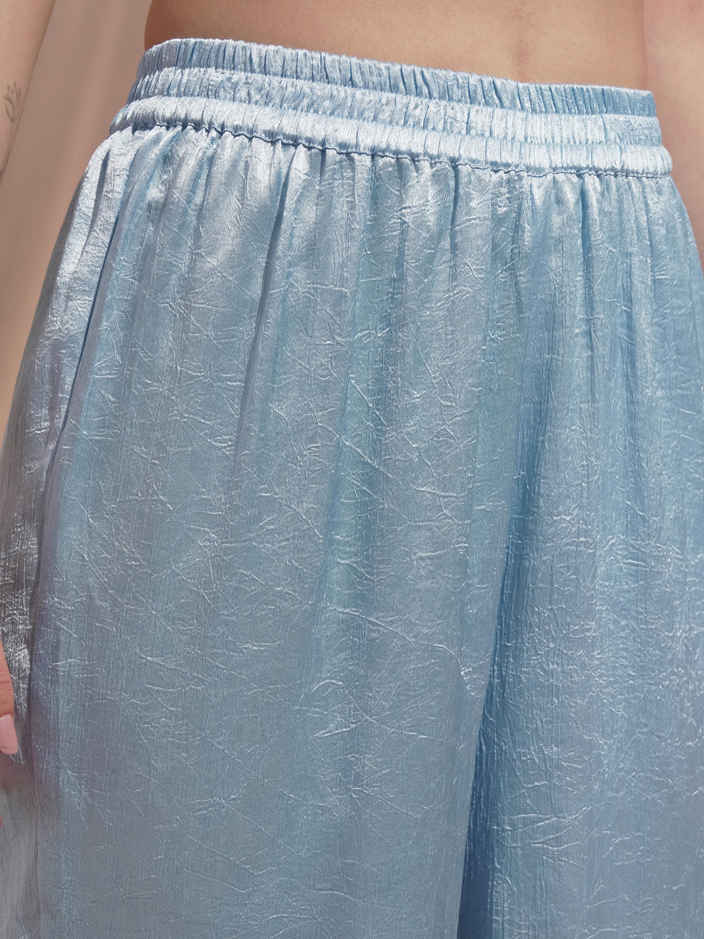 Vishudh Women Blue Embroidered Kurta With Trouser - Blue - Image 8