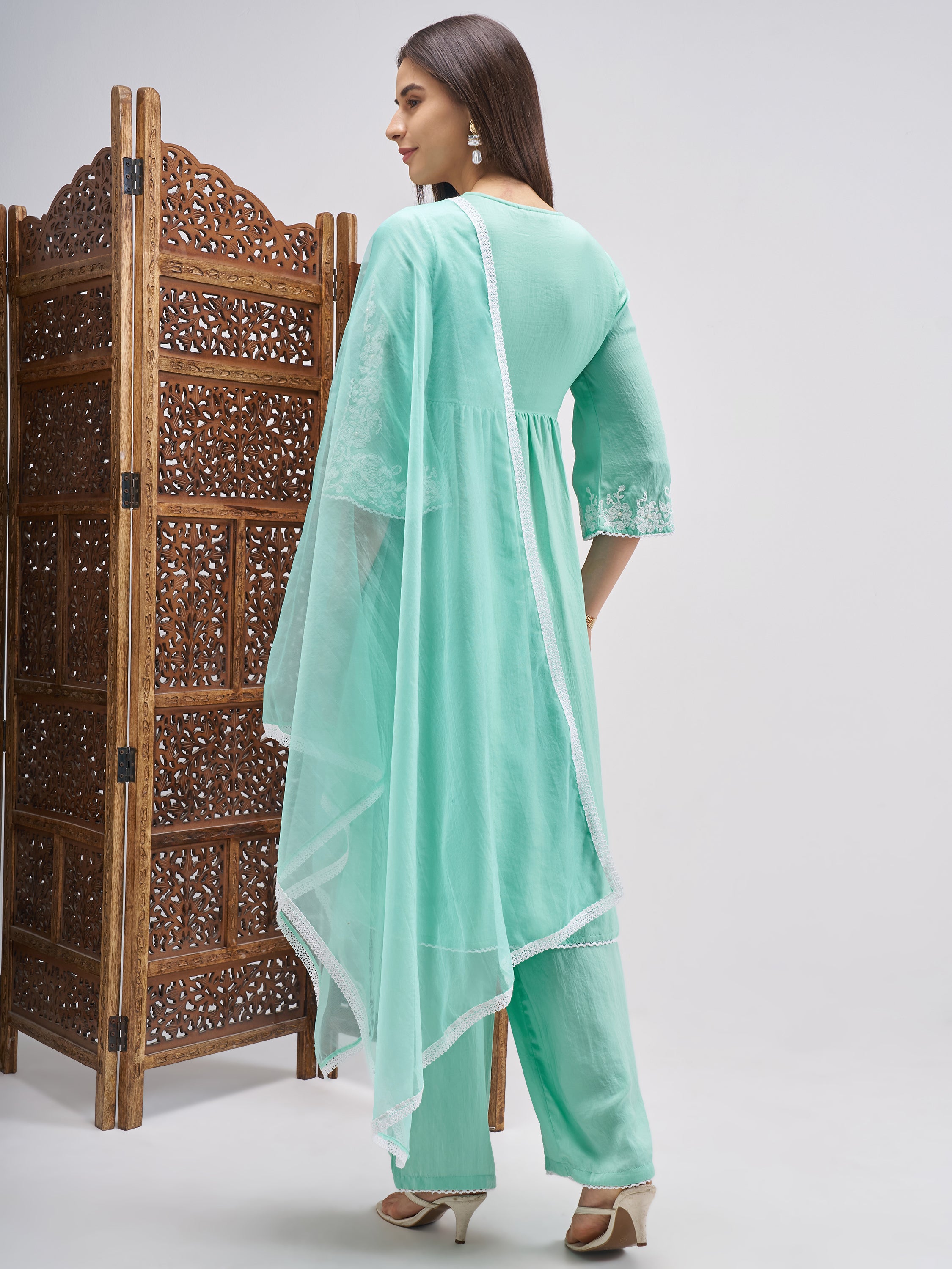 Vishudh Women Green Embroidered Kurta And Palazzo With Dupatta - Green - Image 3