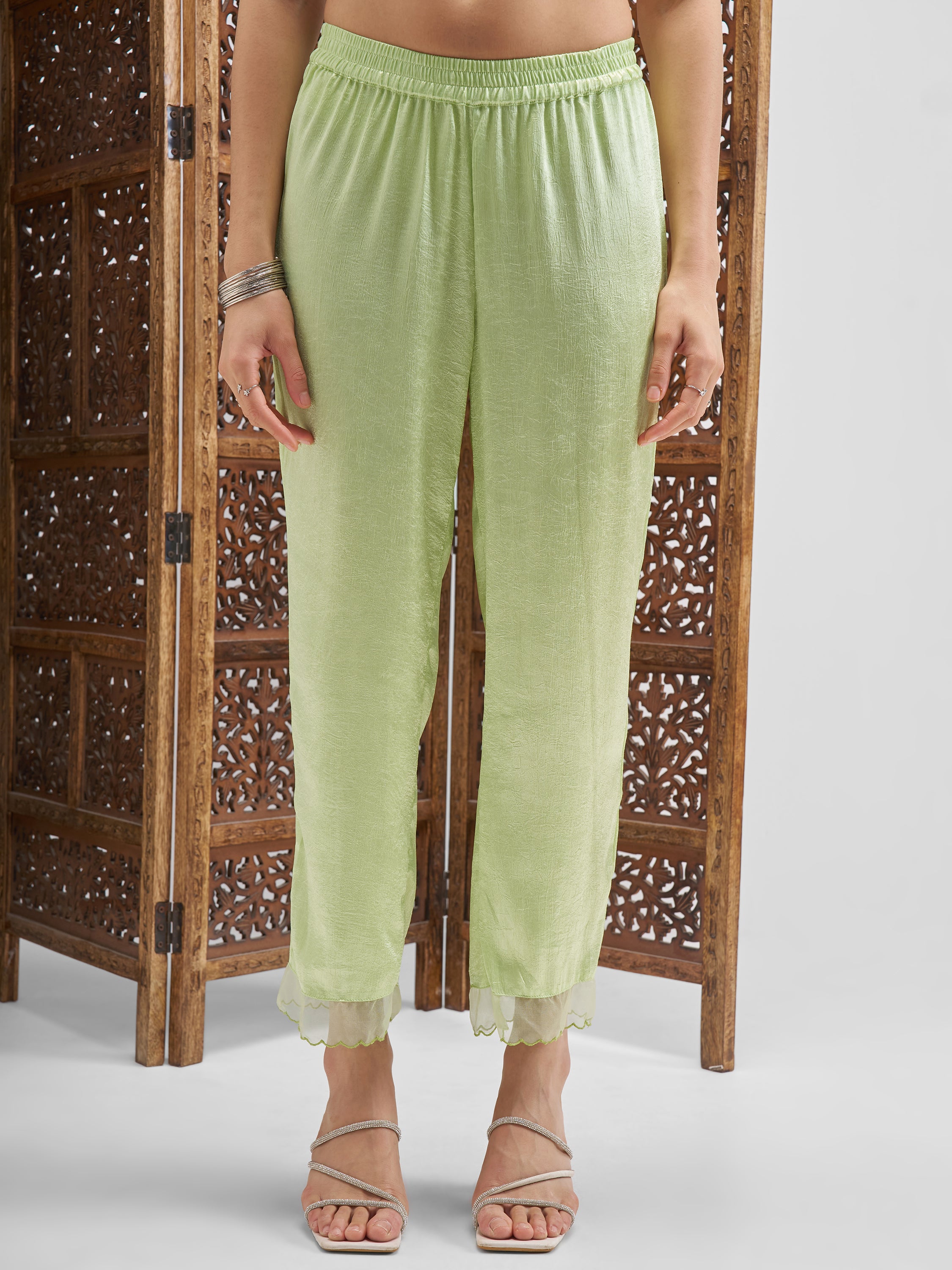 Vishudh Women Green Embroidered Kurta And Trousers - Green - Image 6