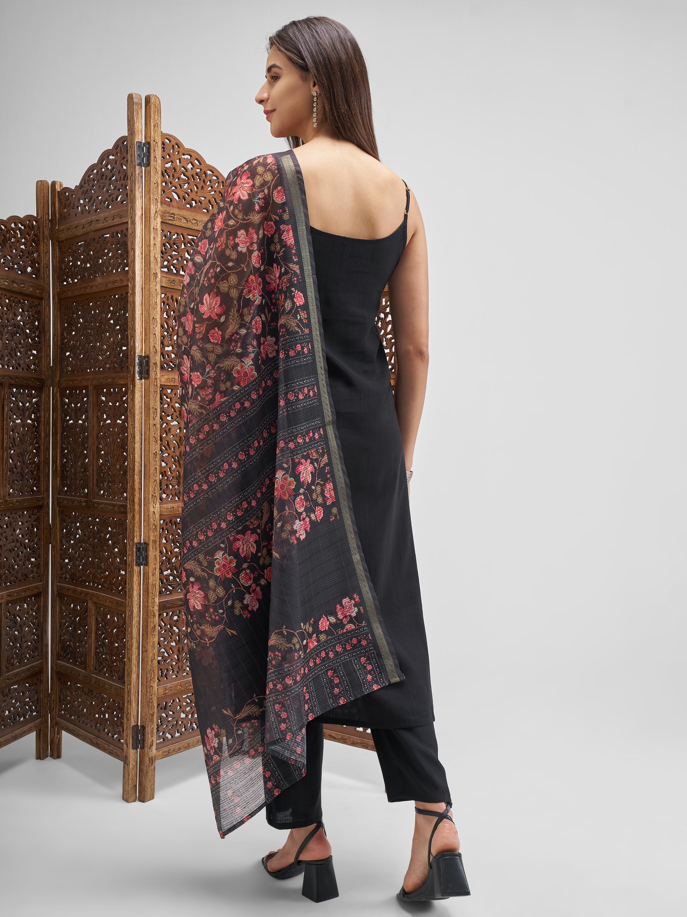 Vishudh Women Black Embroidered Kurta And Trousers With Dupatta - Black - Image 3