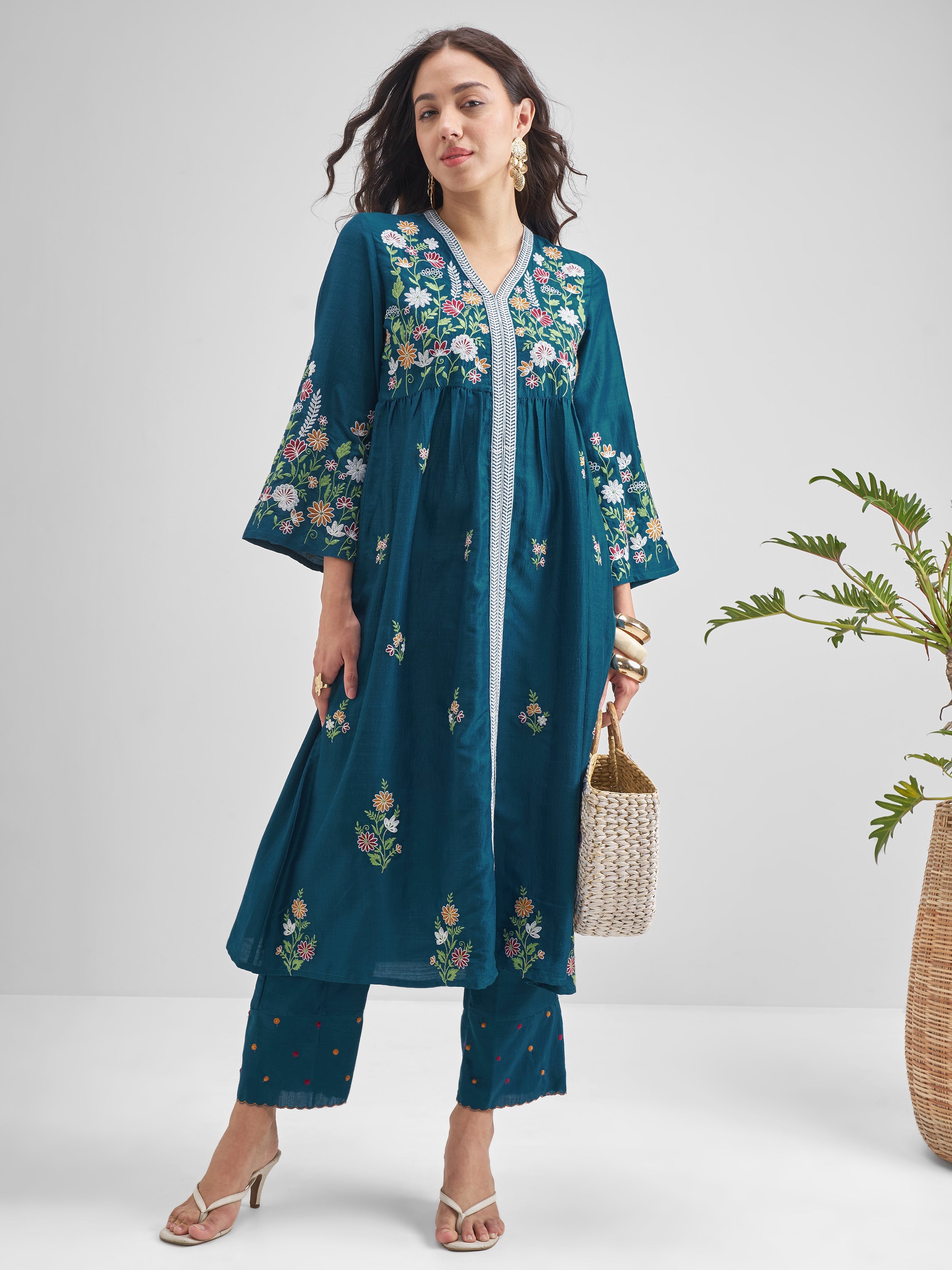 Vishudh Women Blue Embroidered Kurta With Trouser - Blue - Image 1