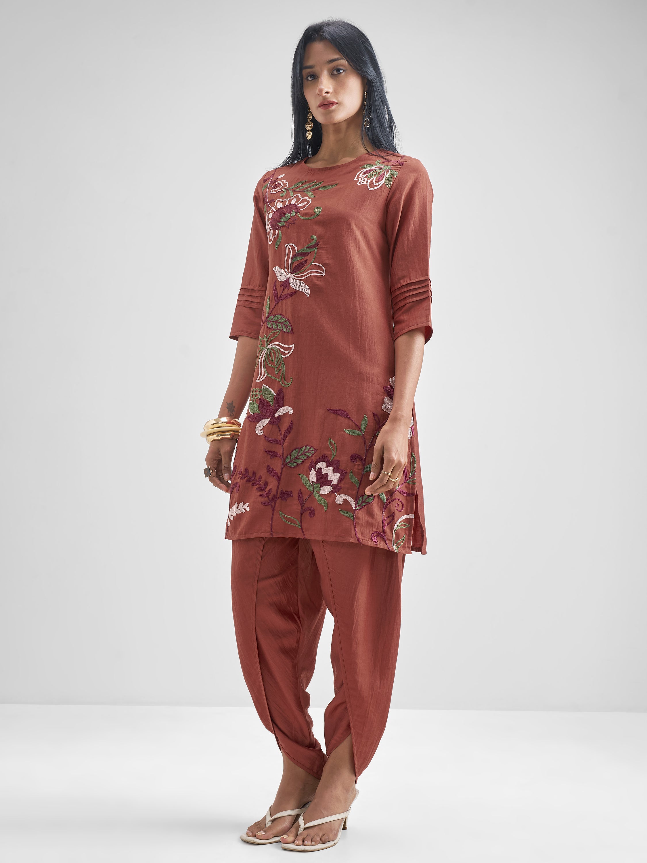 Vishudh Women Rust Kurta With Dhoti Pant - Rust - Image 2