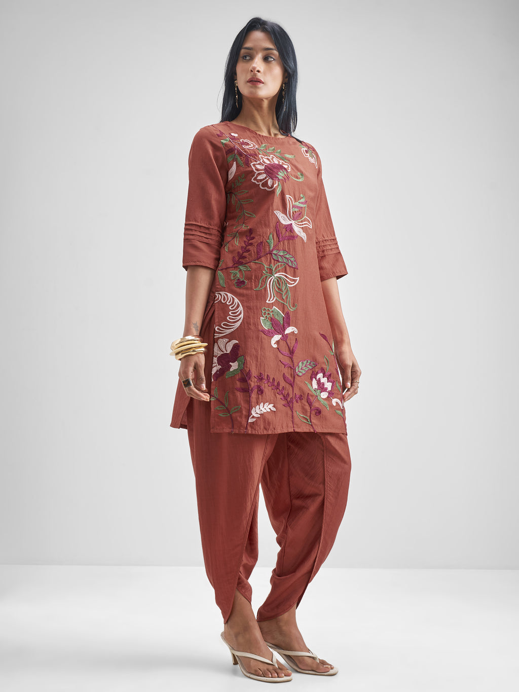 Vishudh Women Rust Kurta With Dhoti Pant - Rust - Image 4