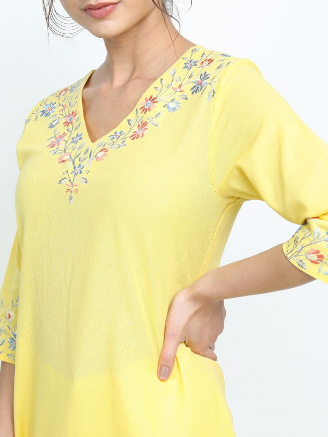 Vishudh Women Yellow Ethnic Motifs Printed Straight Kurta - Yellow - Image 4