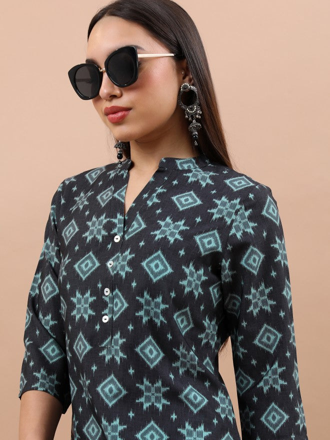 Vishudh Women Black Printed Straight Kurta - Black - Image 2