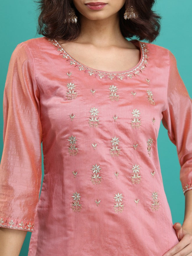 Vishudh Women Peach Embroidered Straight Kurta - Peach - Image 5