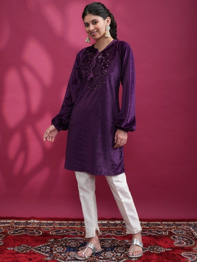 Vishudh Women Magenta Embroidered Straight Kurta - Magenta - Image 2