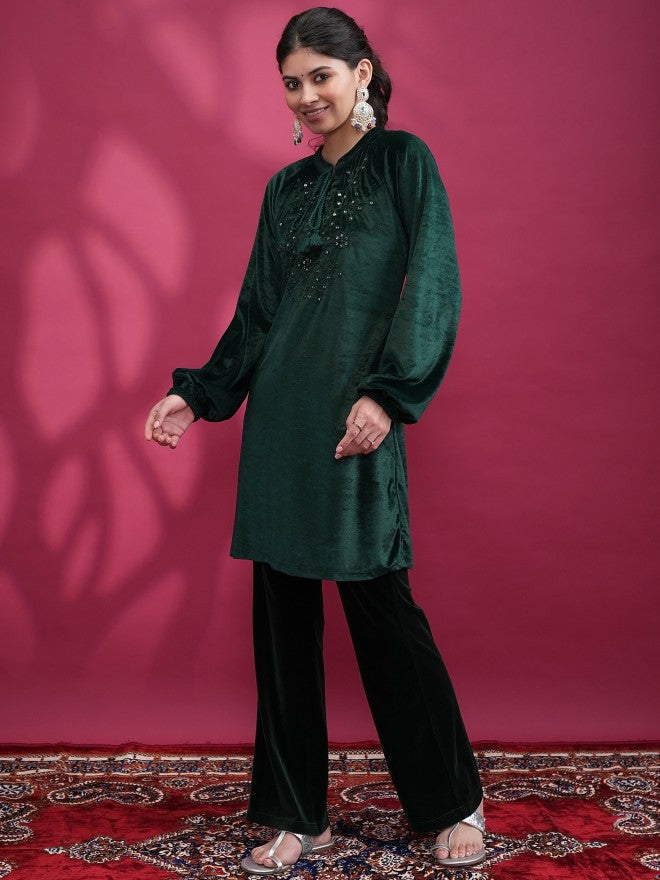 Vishudh Women Green Embroidered Straight Kurta - Green - Image 2