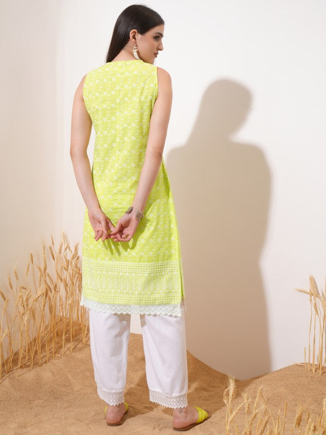Vishudh Women Green Embroidered Straight Kurta - Green - Image 3