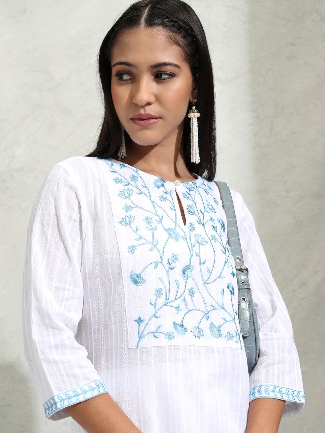 Vishudh Women White Embroidered Straight Kurta - White - Image 1