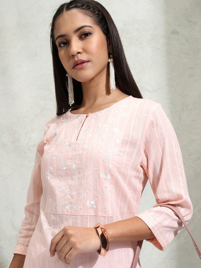 Vishudh Women Pink Embroidered Straight Kurta - Pink - Image 1