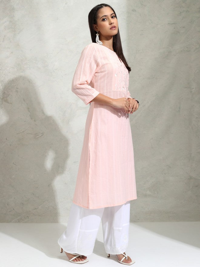 Vishudh Women Pink Embroidered Straight Kurta - Pink - Image 6