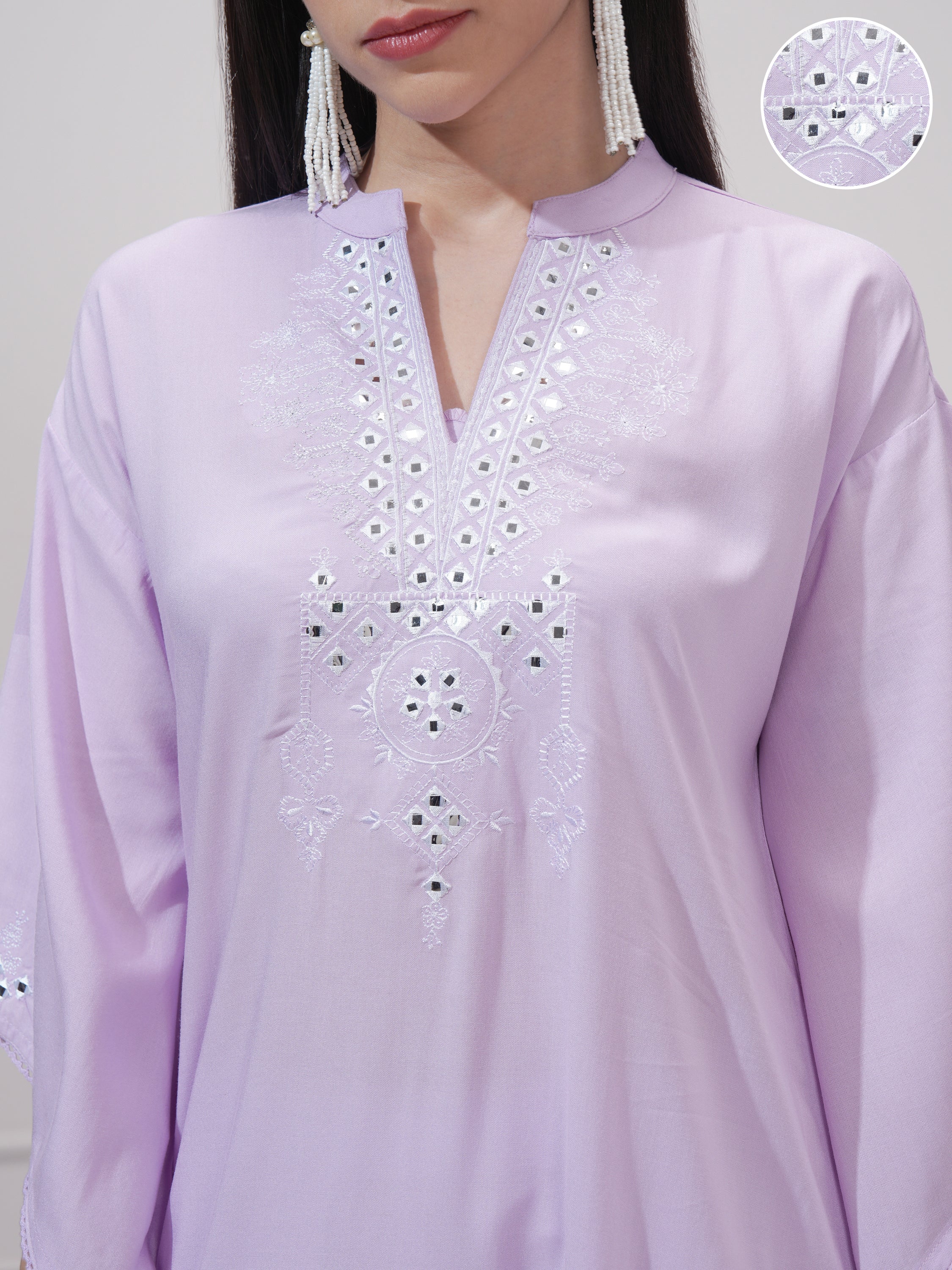 Vishudh Women Purple Embroidered A-Line Kurta - Purple - Image 5