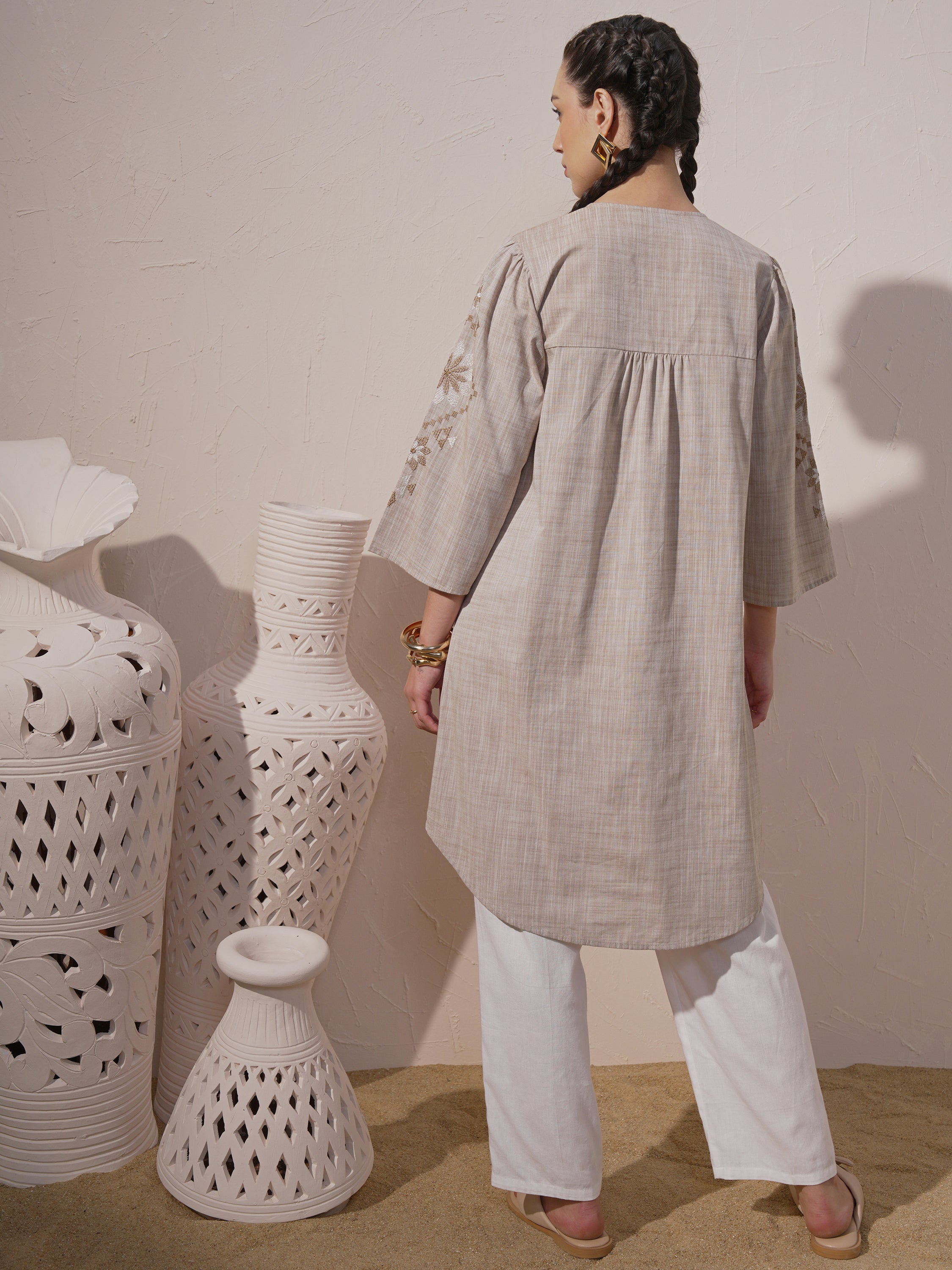 Vara By Vishudh Women Brown Chambray Embroidered A-Line Kurta - Brown - Image 3