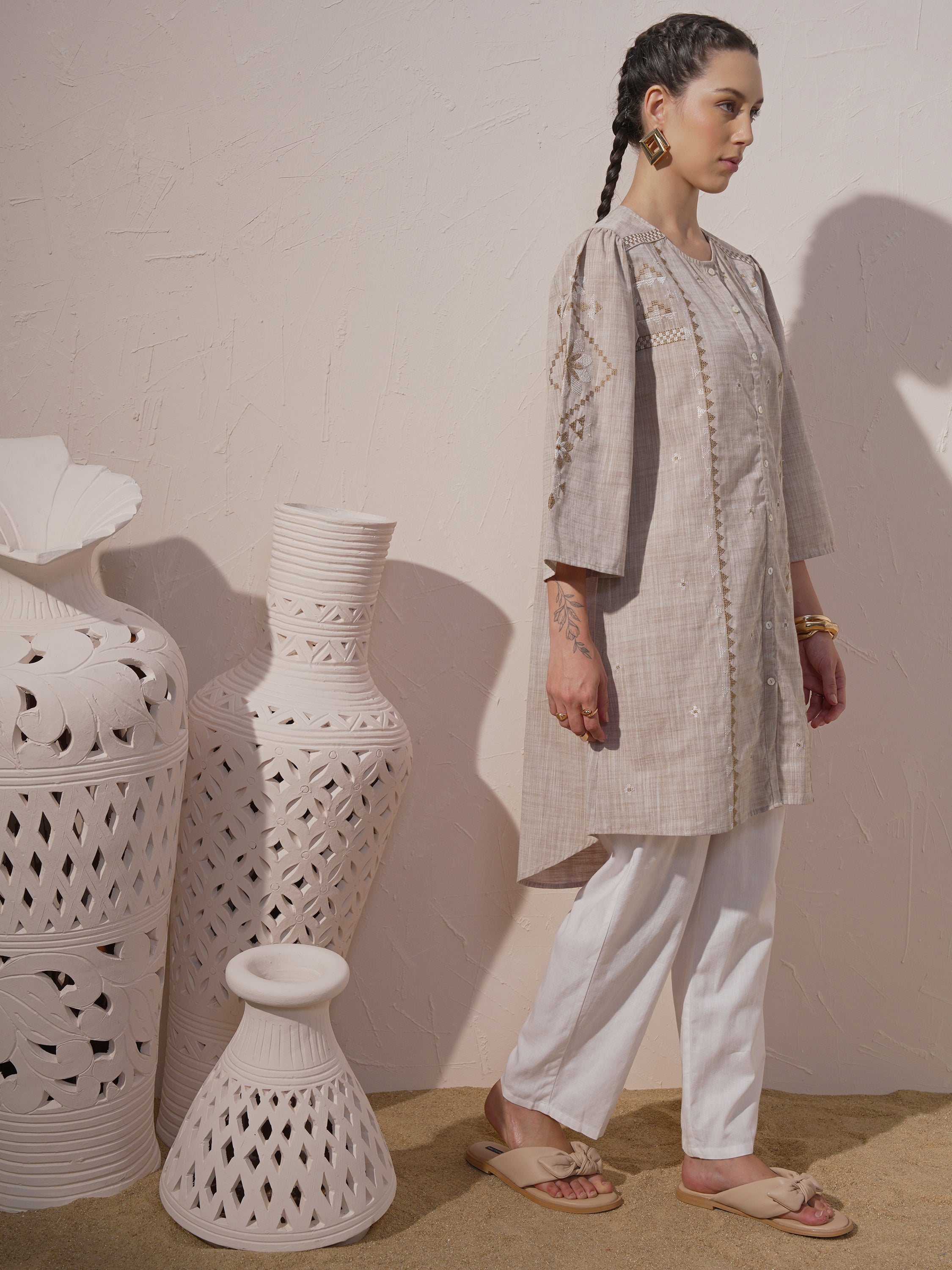 Vara By Vishudh Women Brown Chambray Embroidered A-Line Kurta - Brown - Image 4